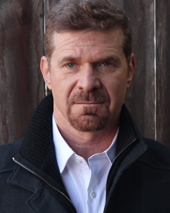 actor Brian Thornton large photo