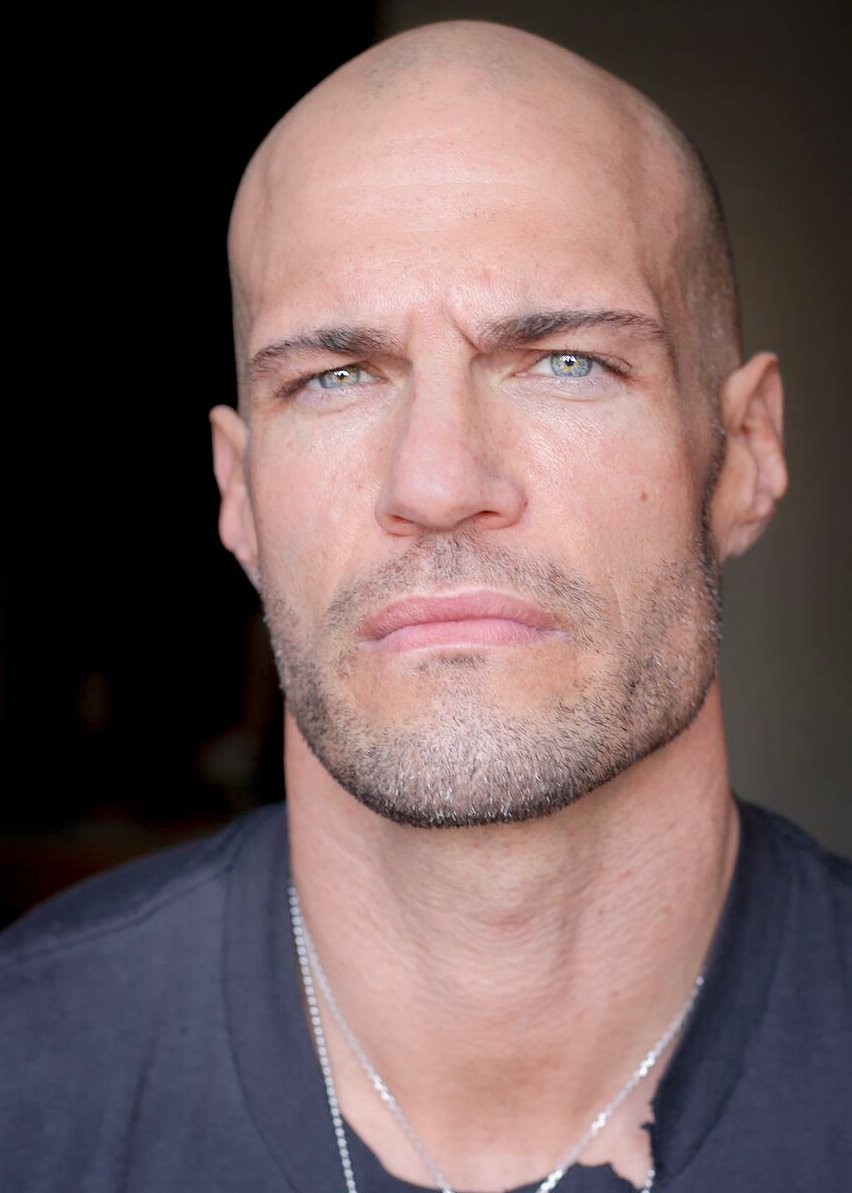 actor Robb Zbacnik large photo