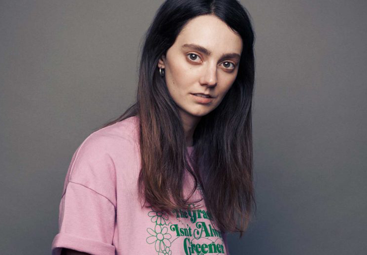 actor Tanya Reynolds large photo