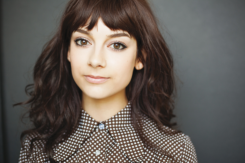 actor Sophie Desmarais large photo