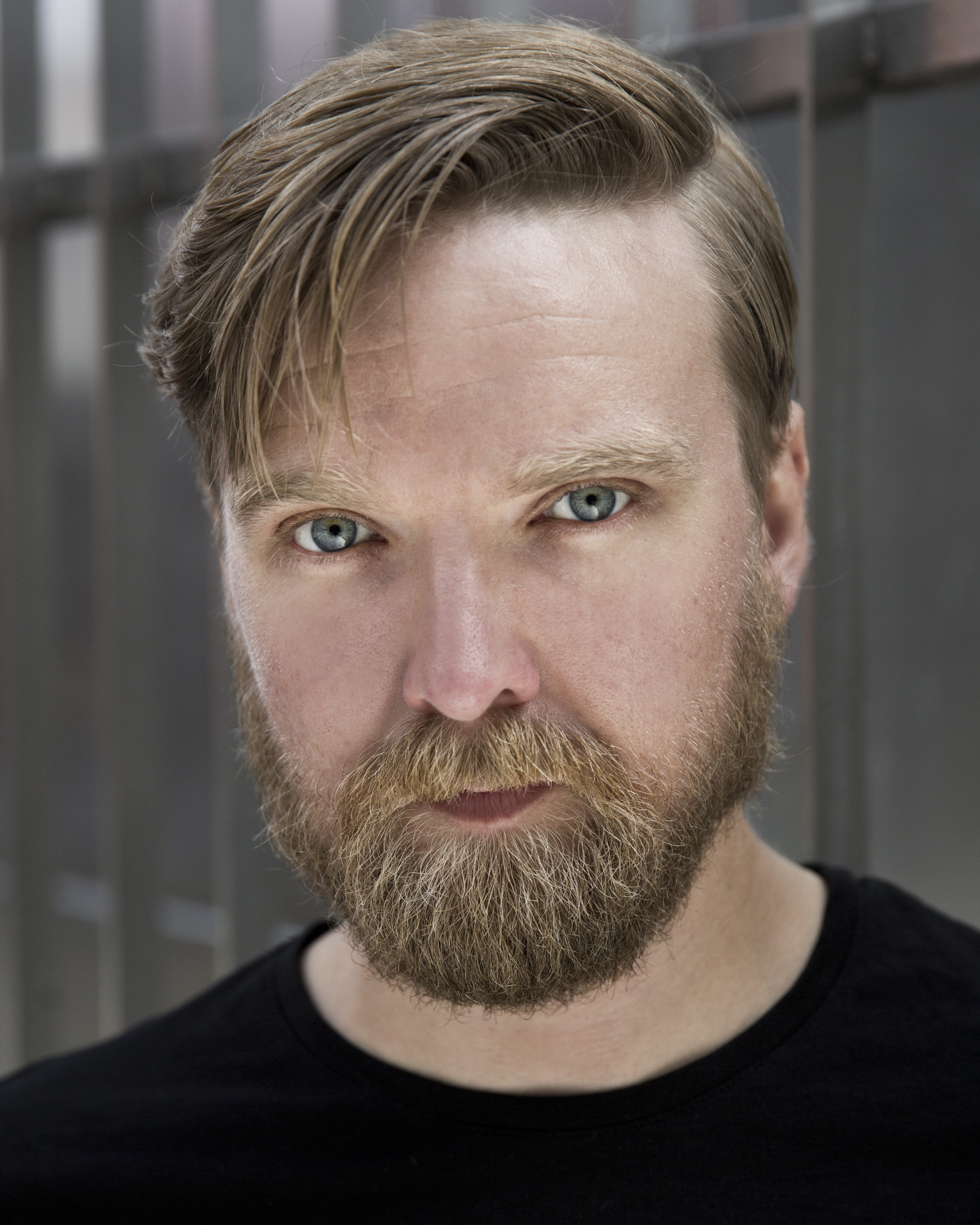 actor Ciaran O'Grady large photo