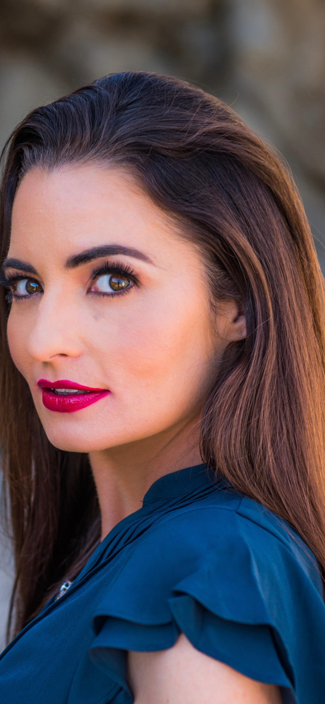 actor Laurie Love large photo