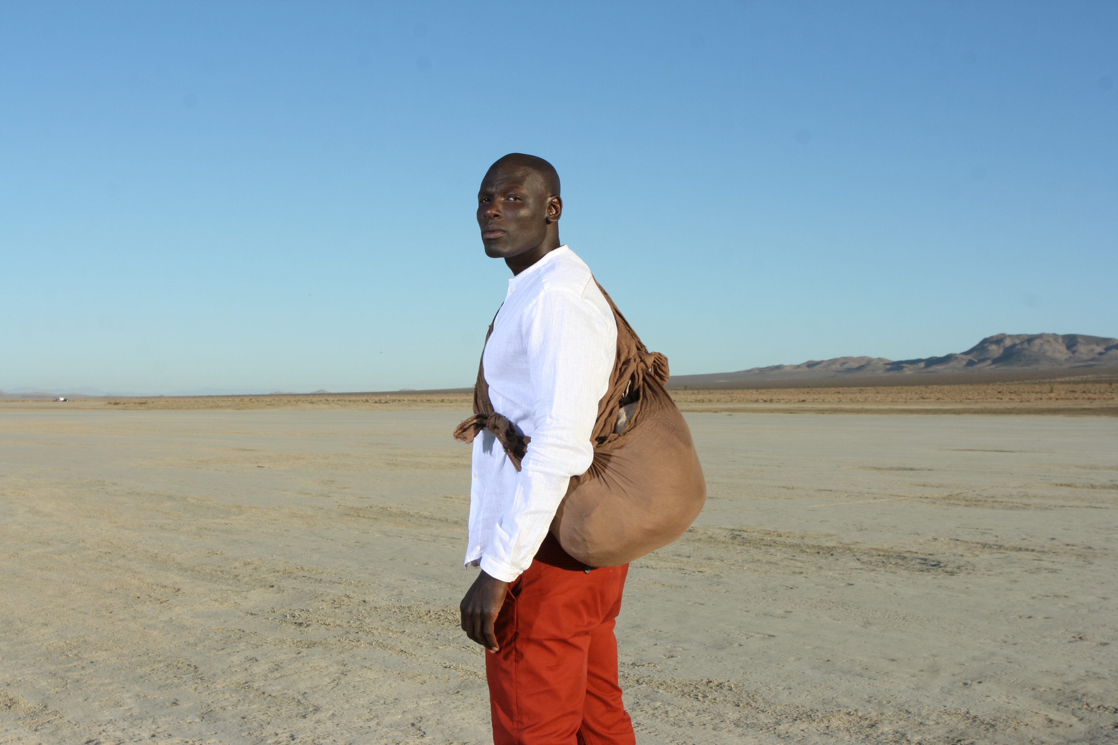 actor Robert Okumu large photo