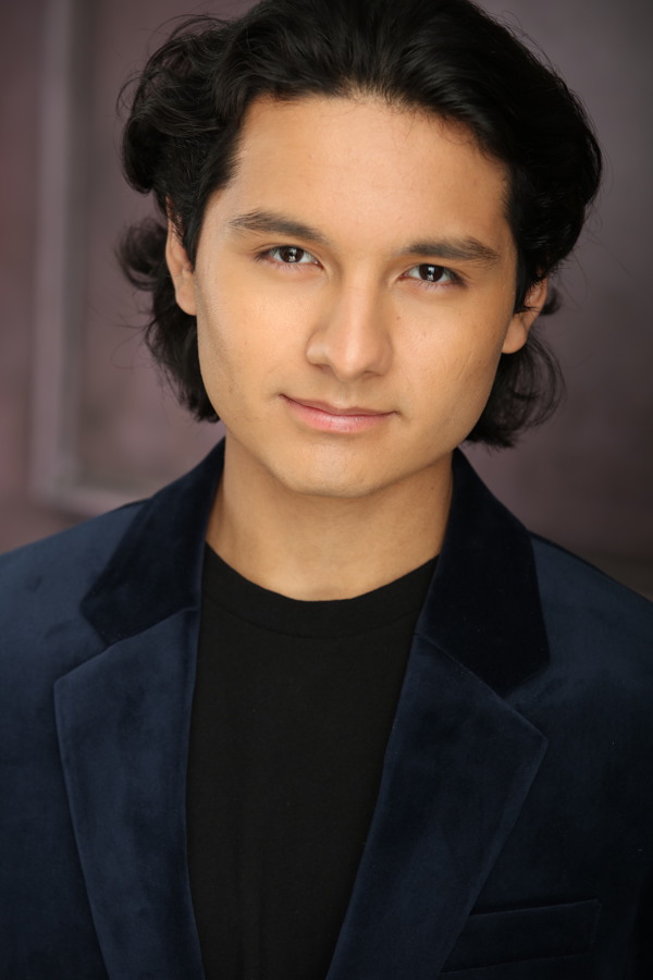 actor Daniel Iturriaga large photo