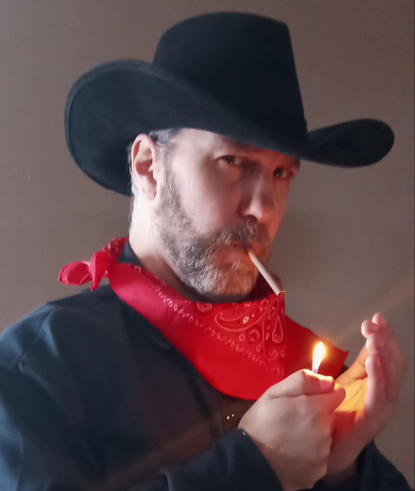 actor Mike Sutton large photo