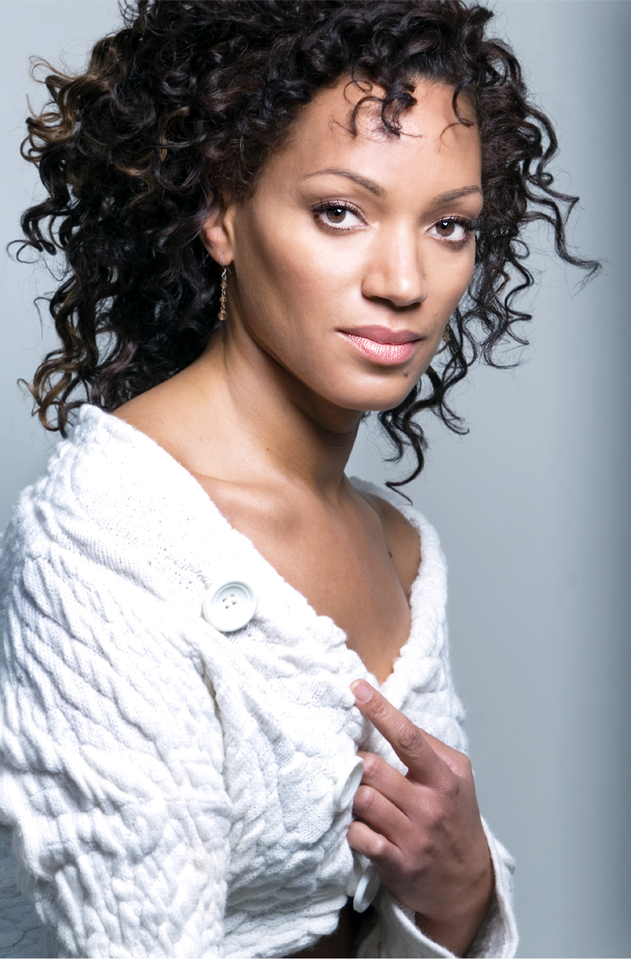 actor Karen Holness large photo