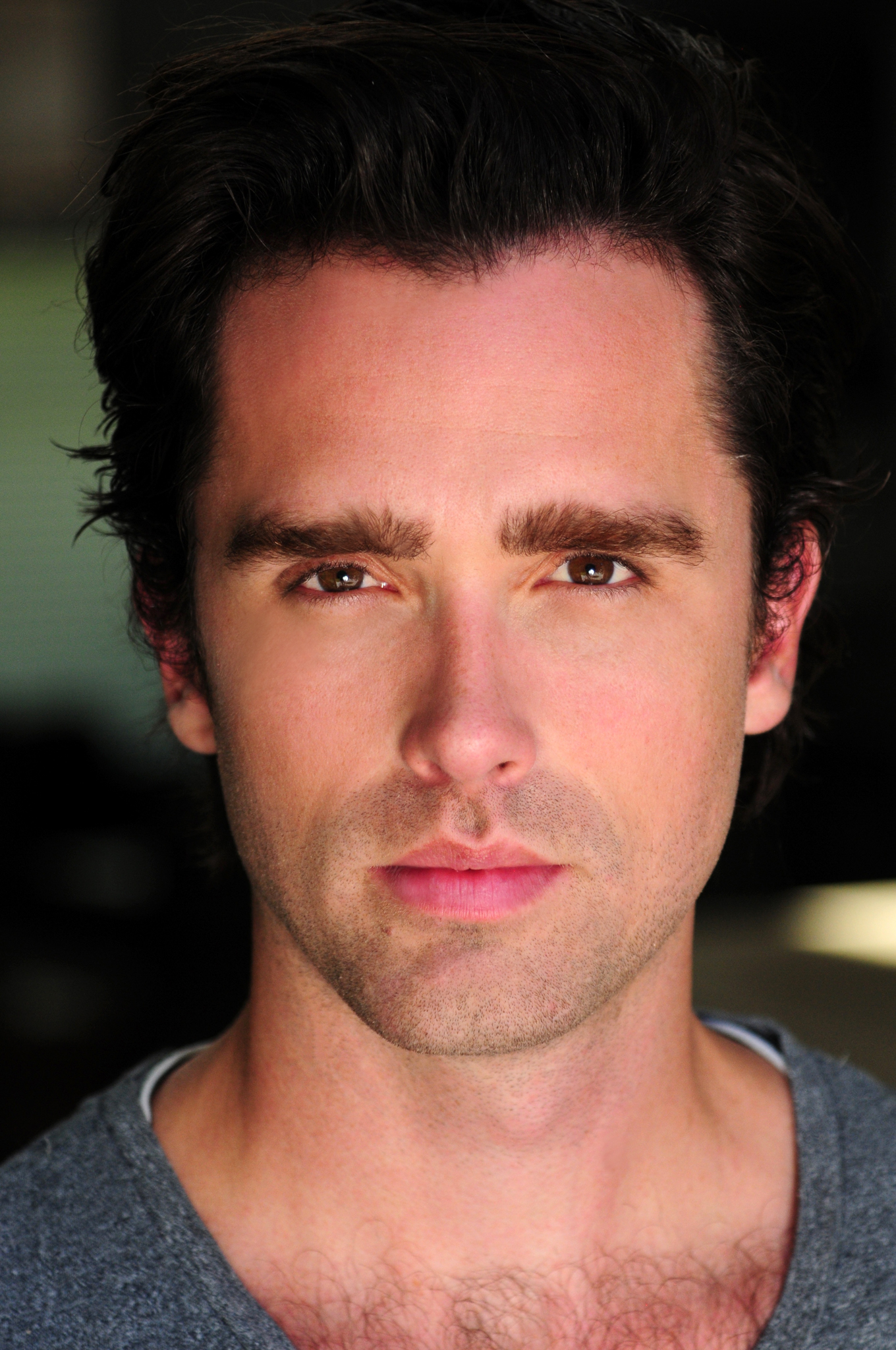 actor Alec Santos large photo