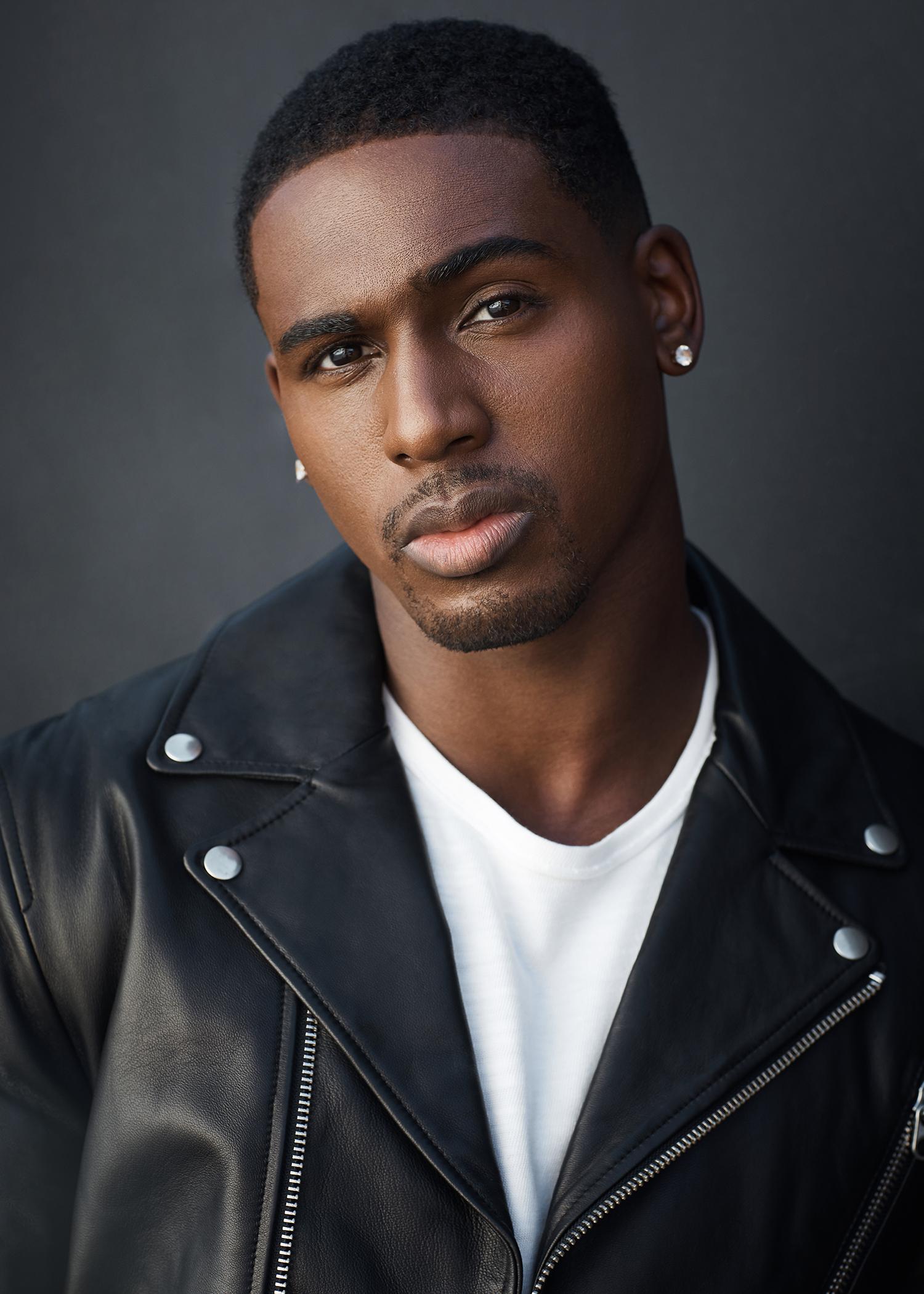 actor Vaughn W. Hebron large photo