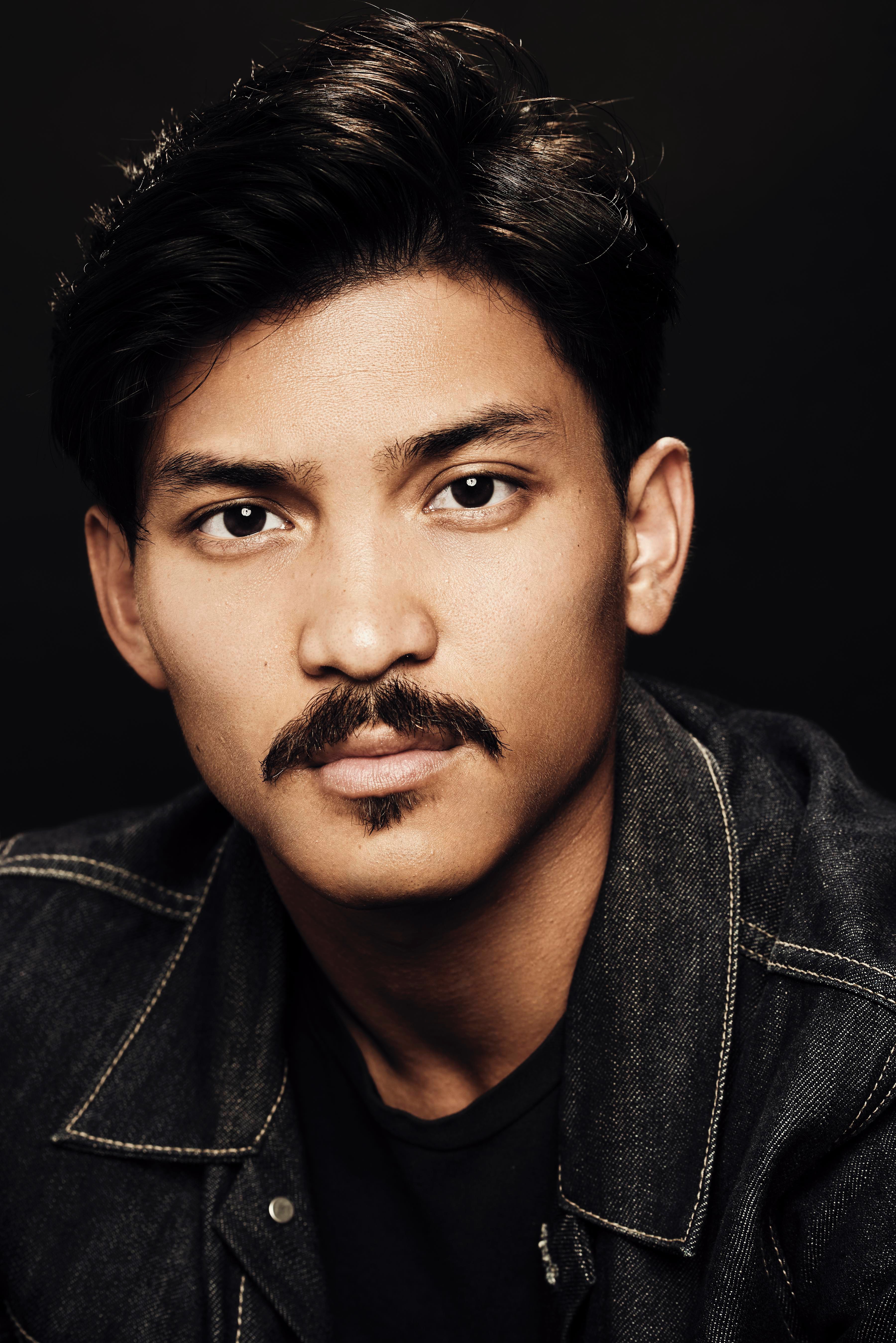 actor Russell Lee large photo