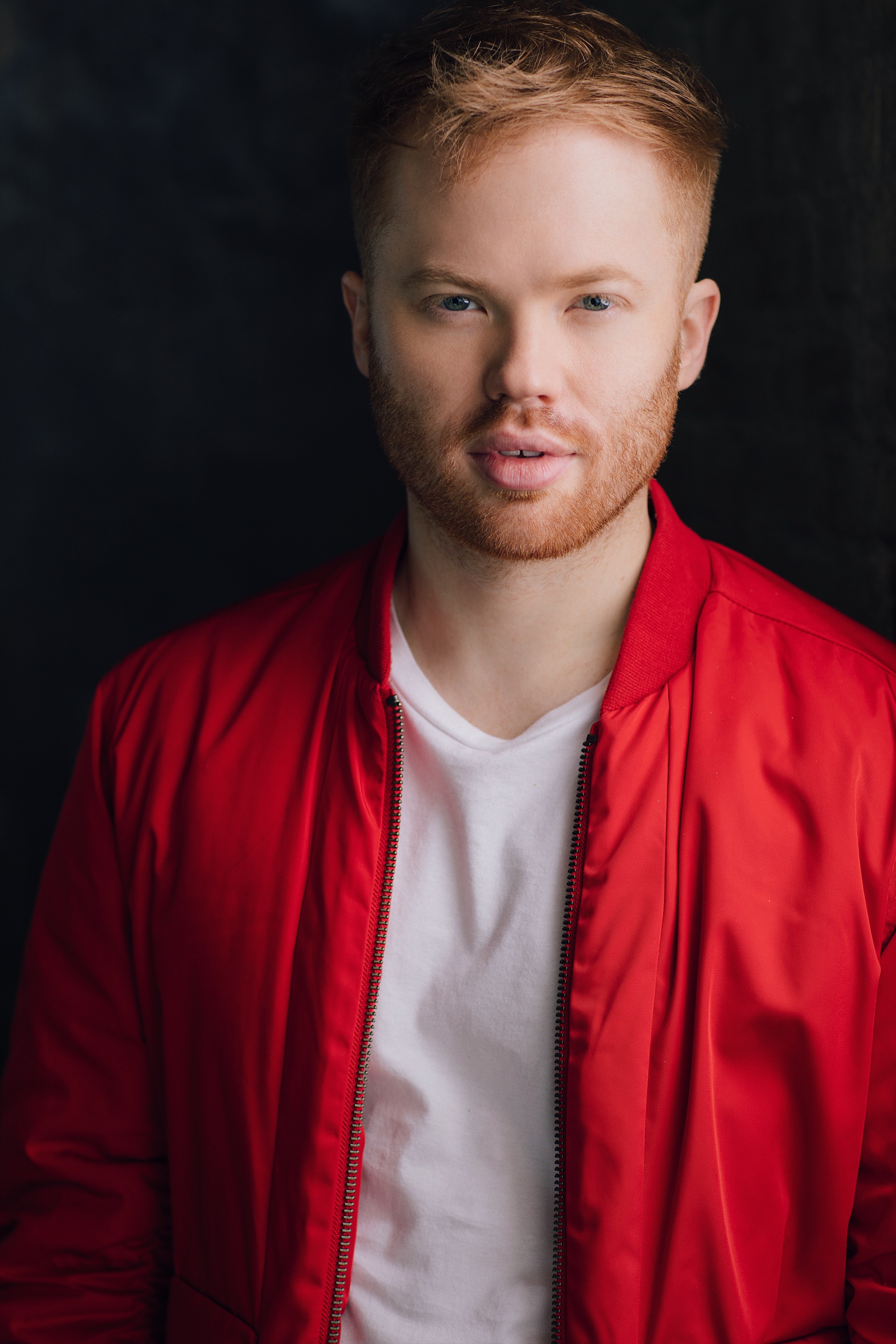 actor Wesley MacInnes large photo