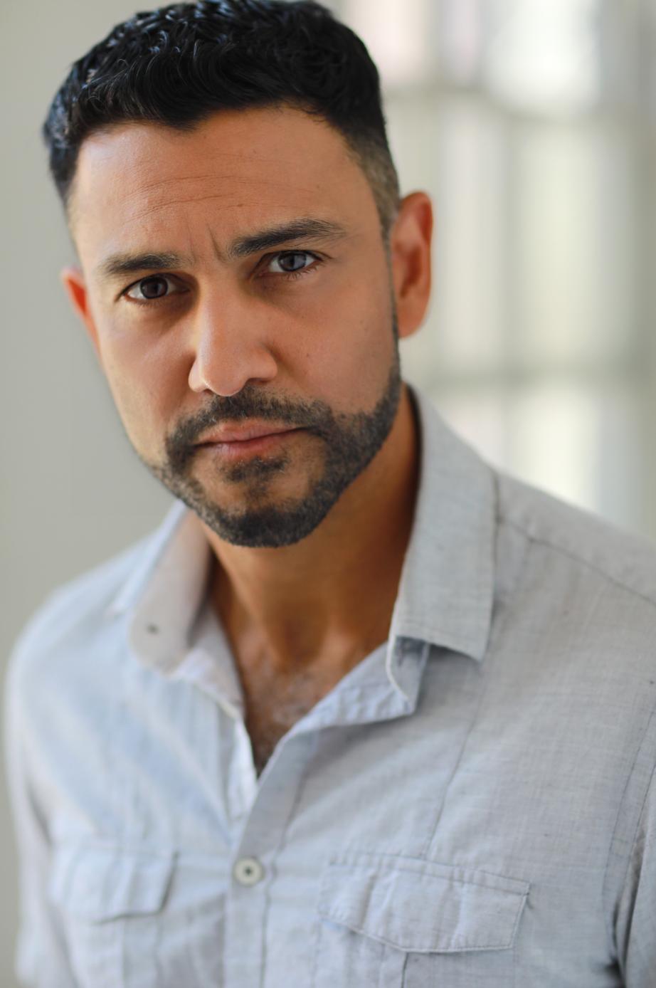 actor Sanjit De Silva large photo