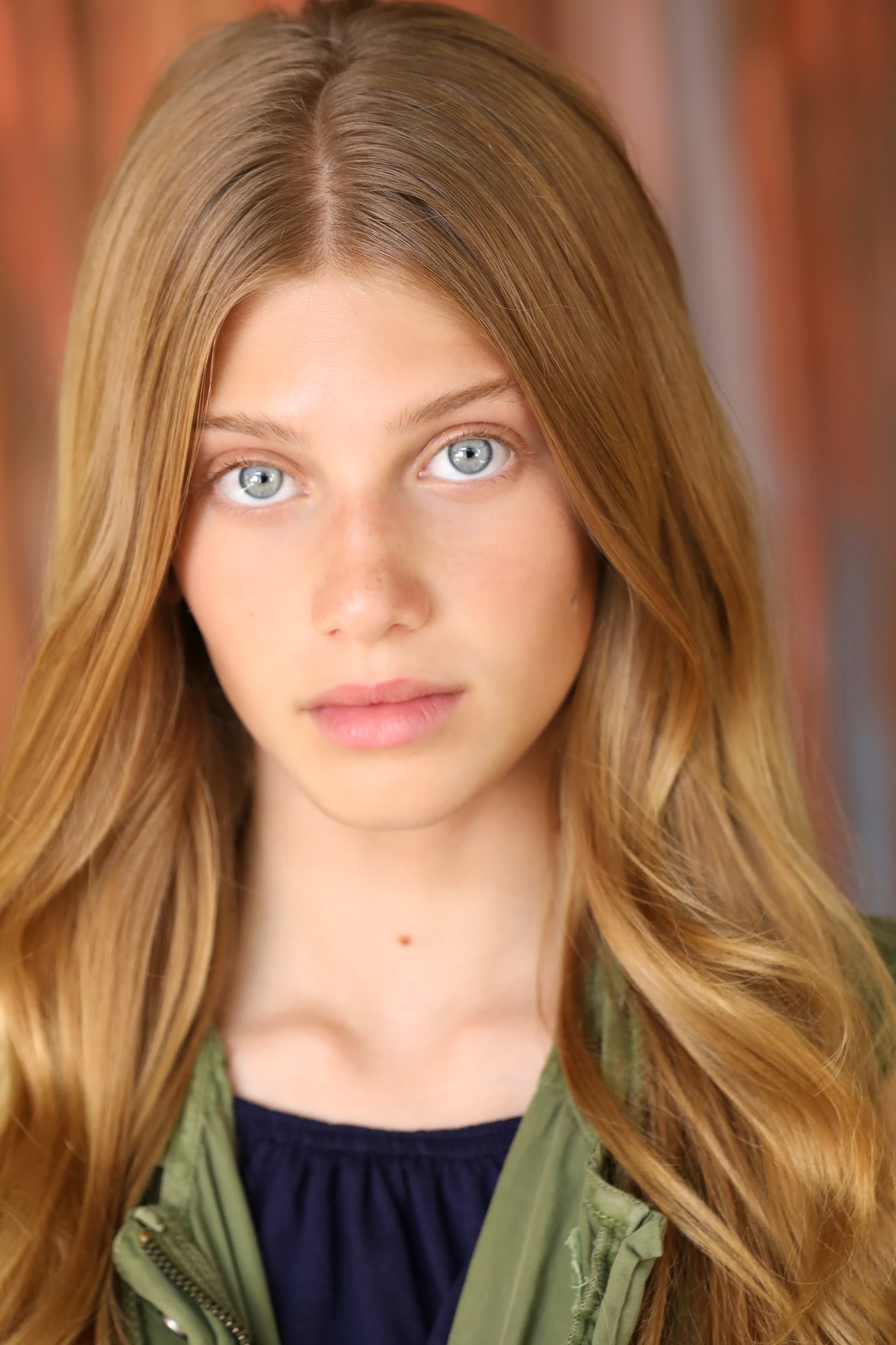 actor Jolie Natalia Handler large photo