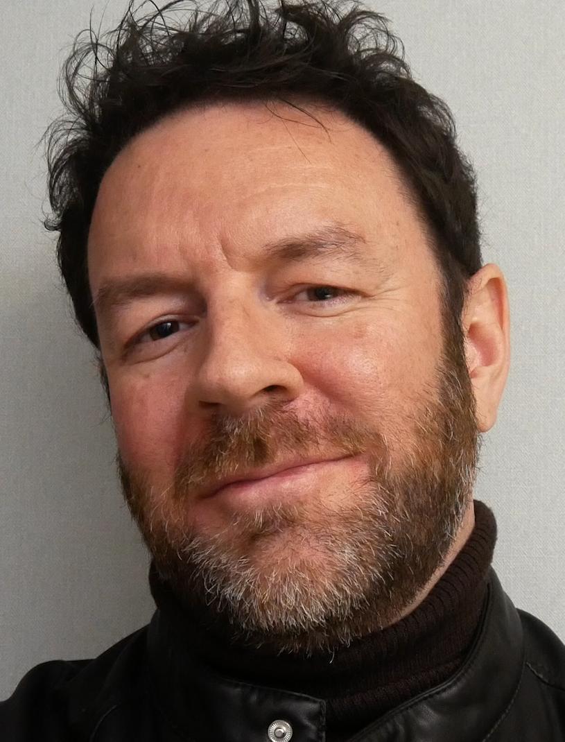 actor Paul Battle large photo