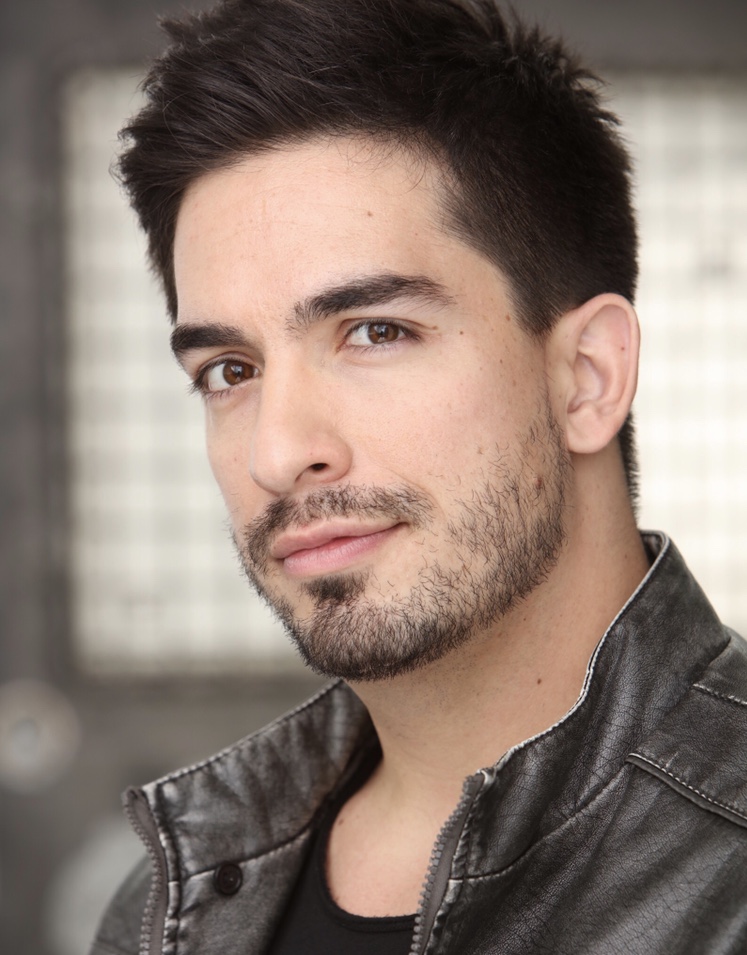 actor Manny Alva large photo