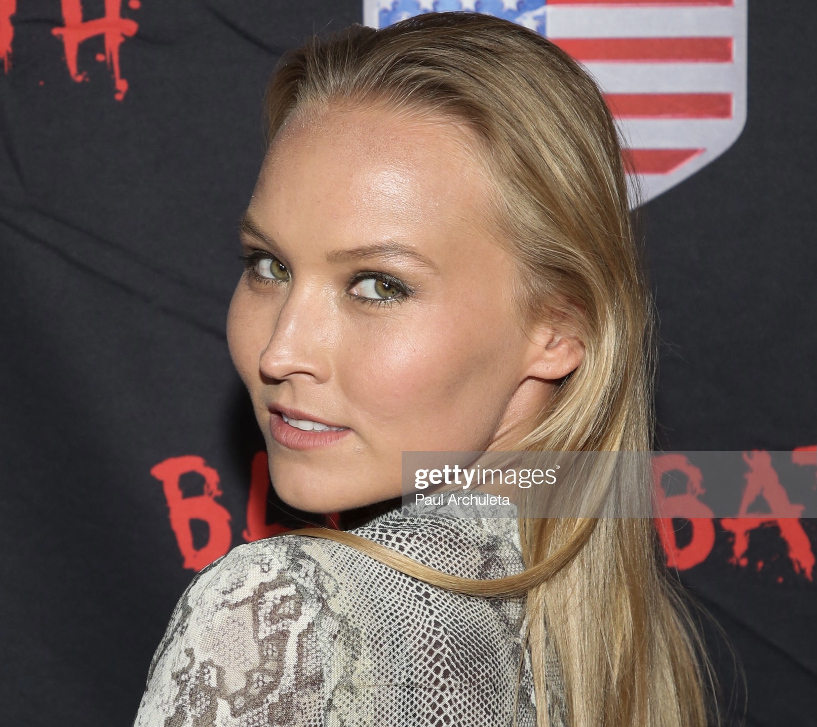 actor Stefaniya Makarova large photo