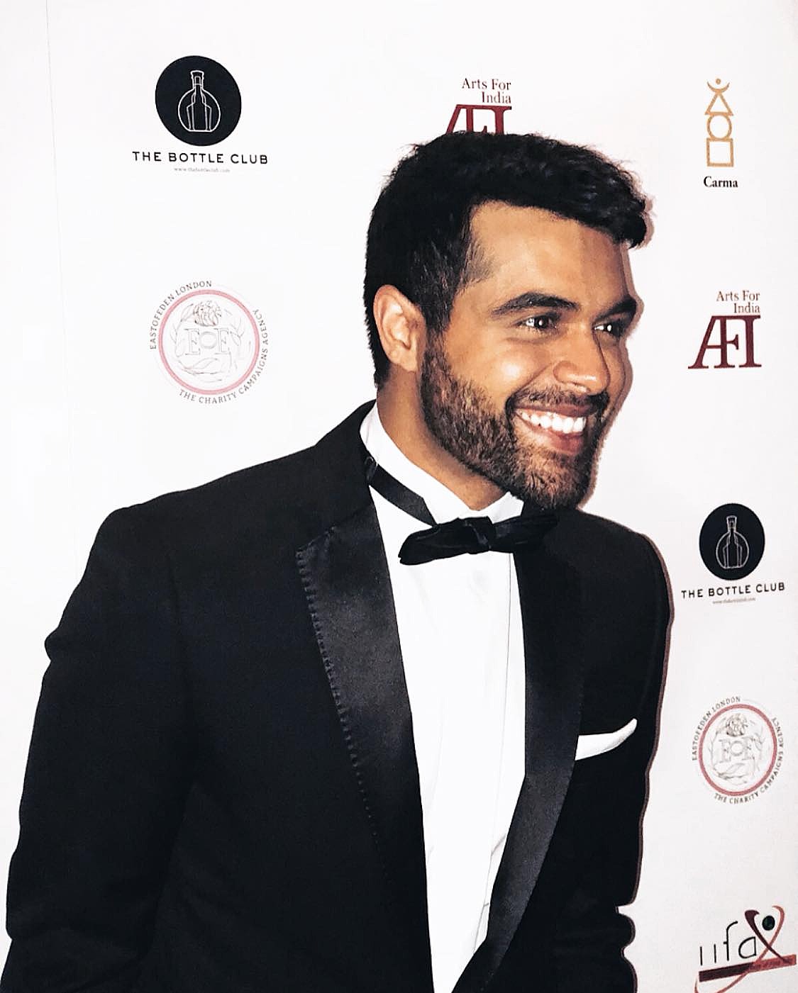 actor Anand Desai-Barochia large photo