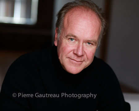 actor Stuart Clow large photo