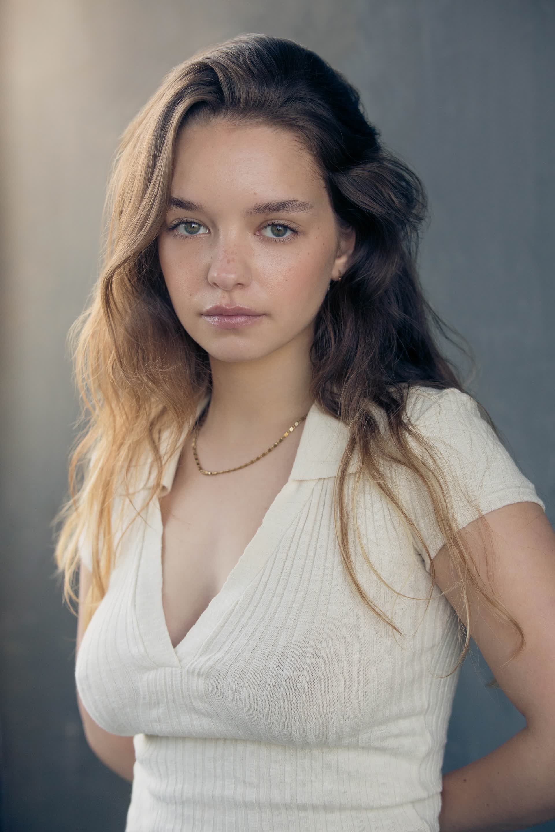 actor Olivia-Mai Barrett large photo