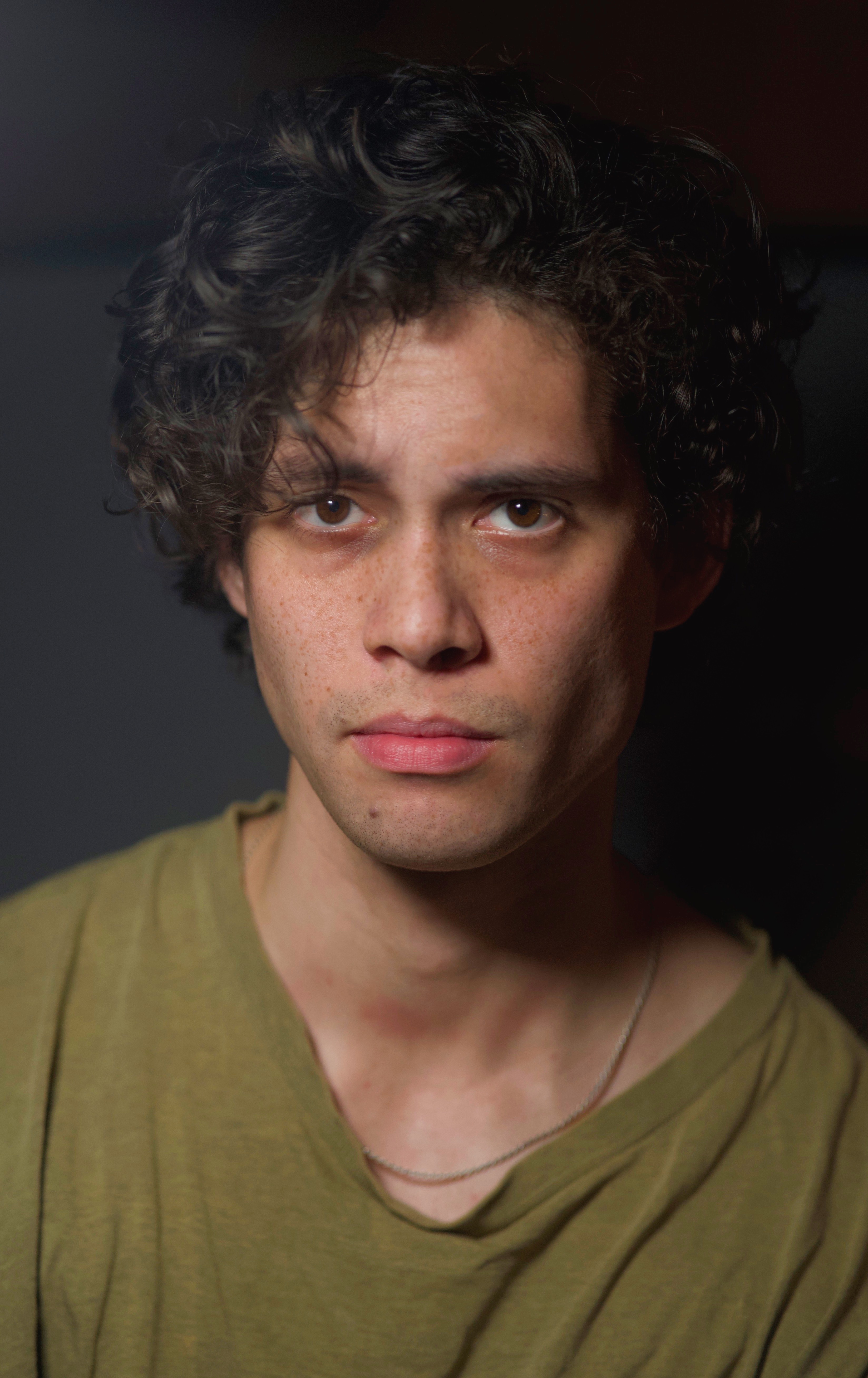 actor Isaac Lee large photo