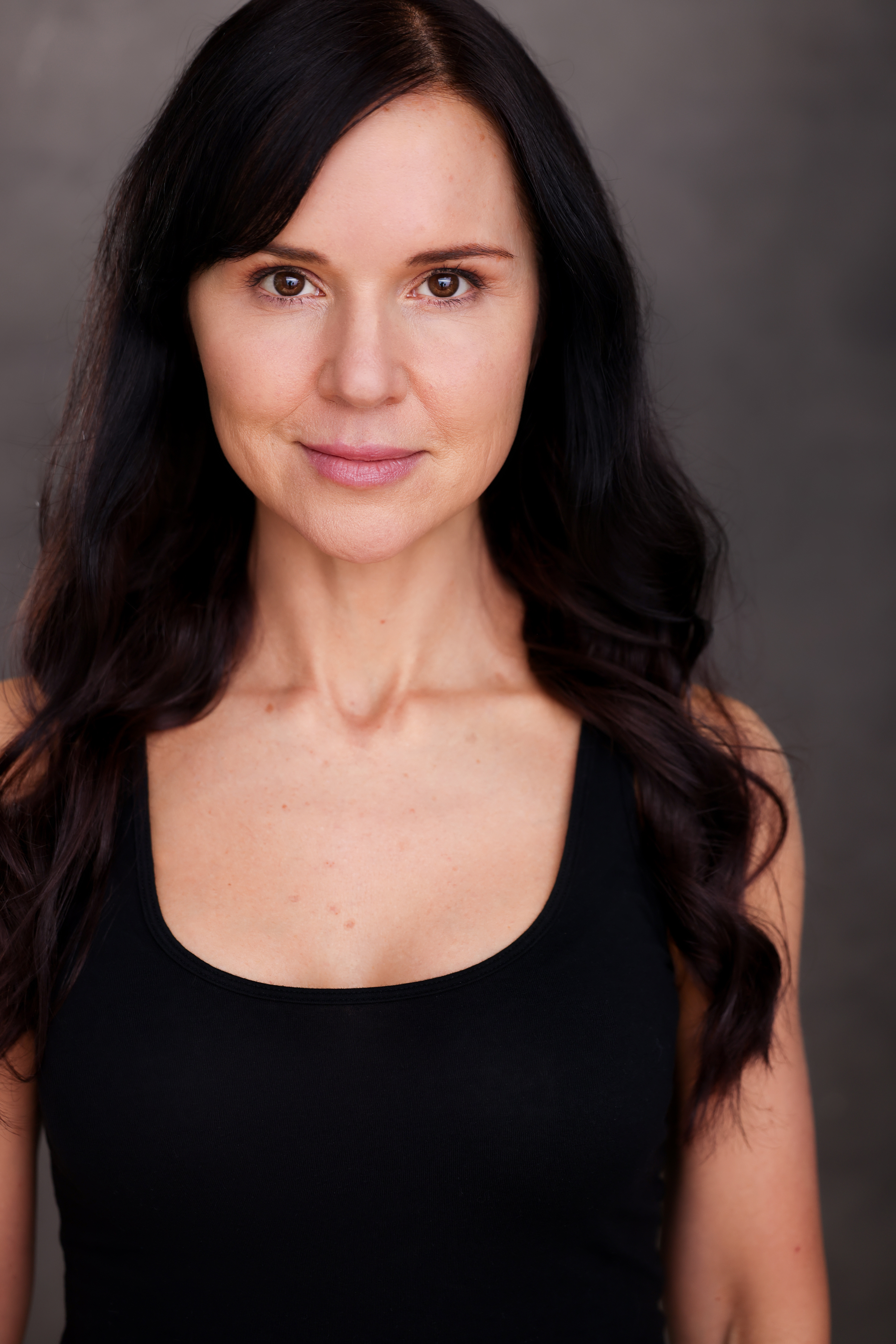 actor Becki Hayes large photo