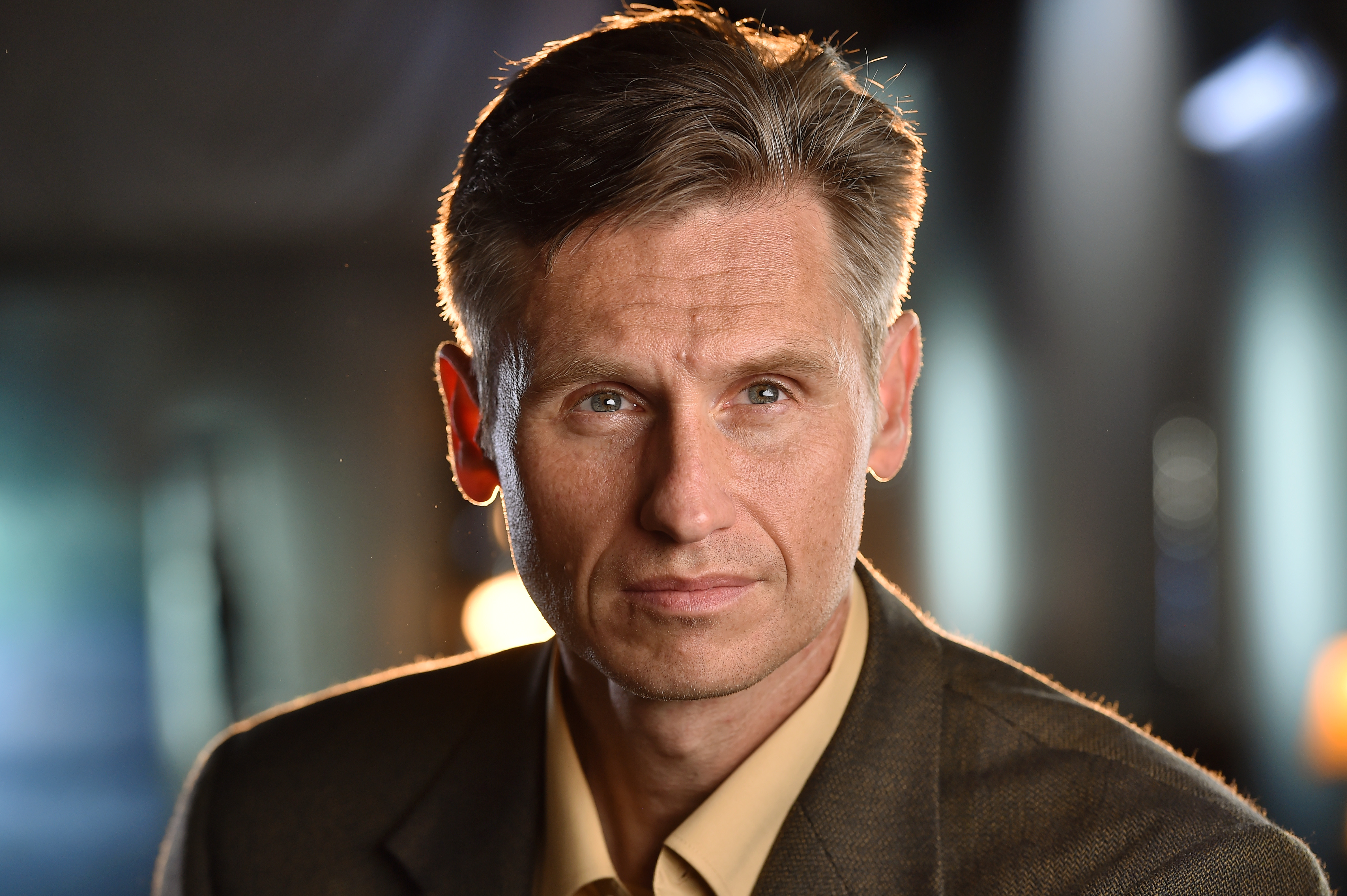 actor Lincoln Hoppe large photo