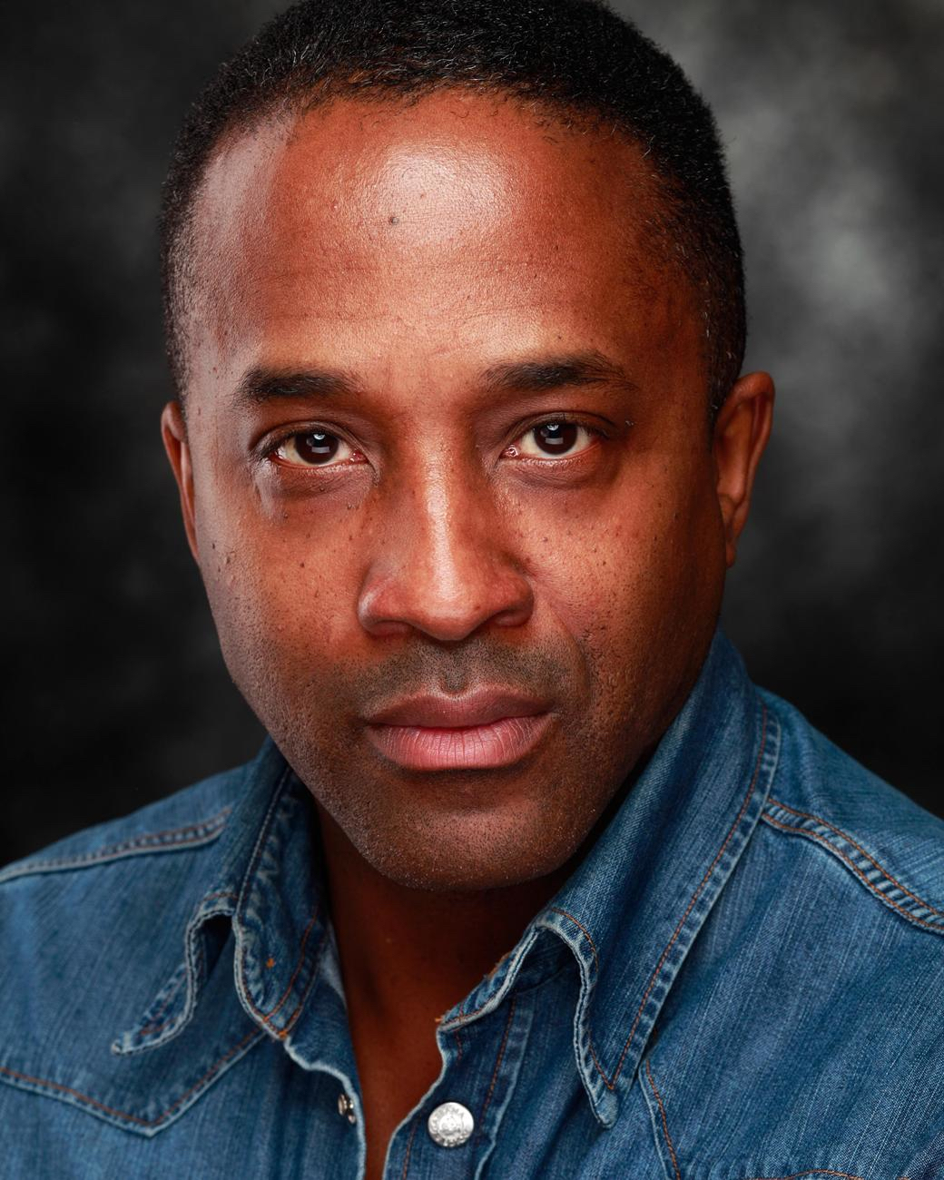 actor Clarence Smith large photo