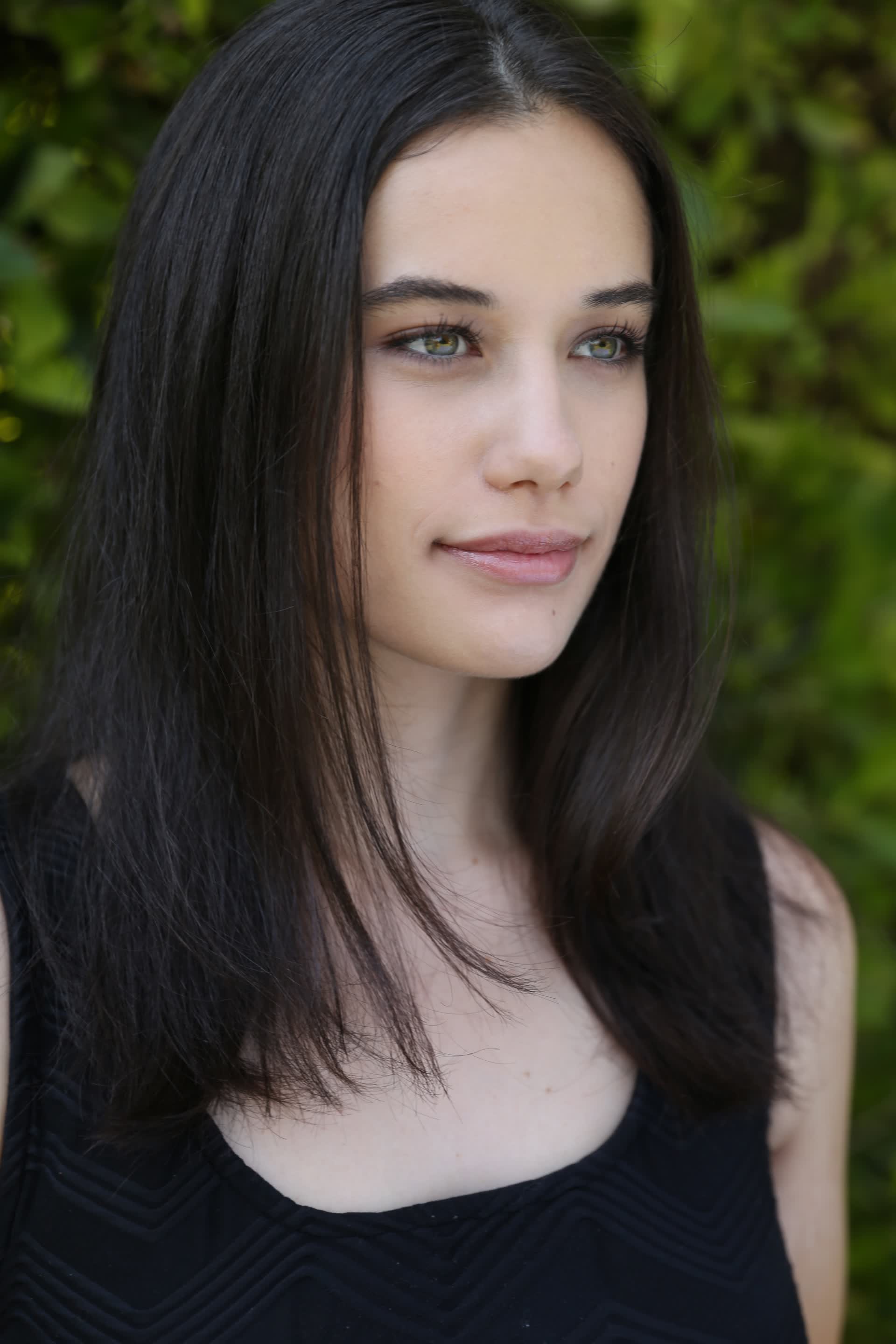 actor Ella Bleu Travolta large photo