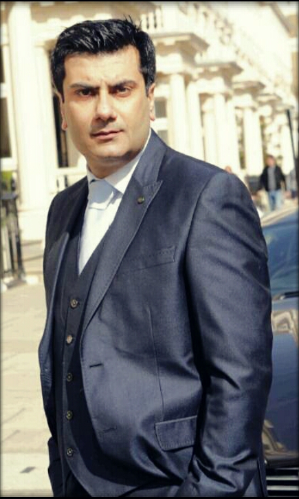 actor Michael Lumb large photo