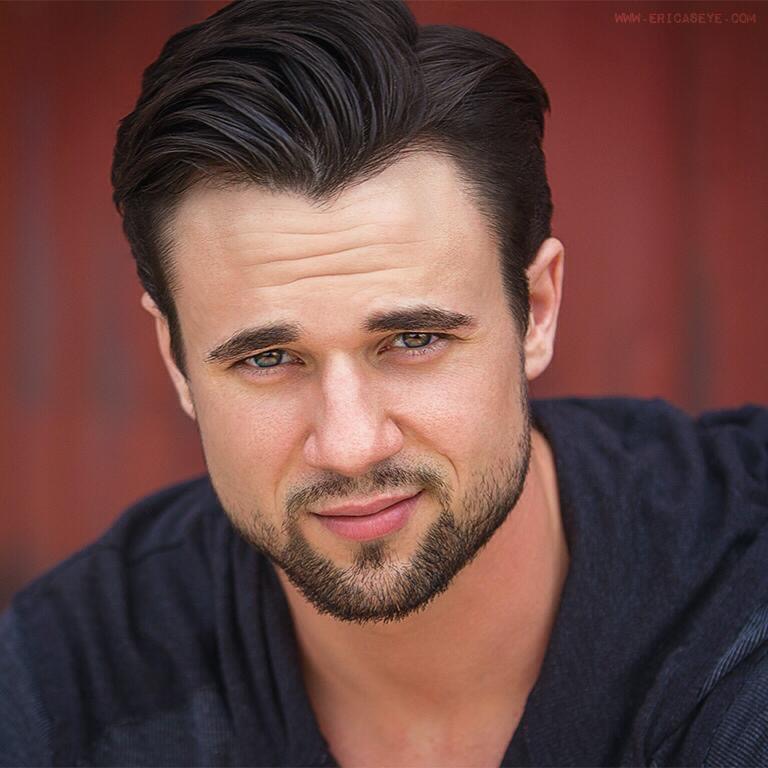 actor Damien Chinappi large photo