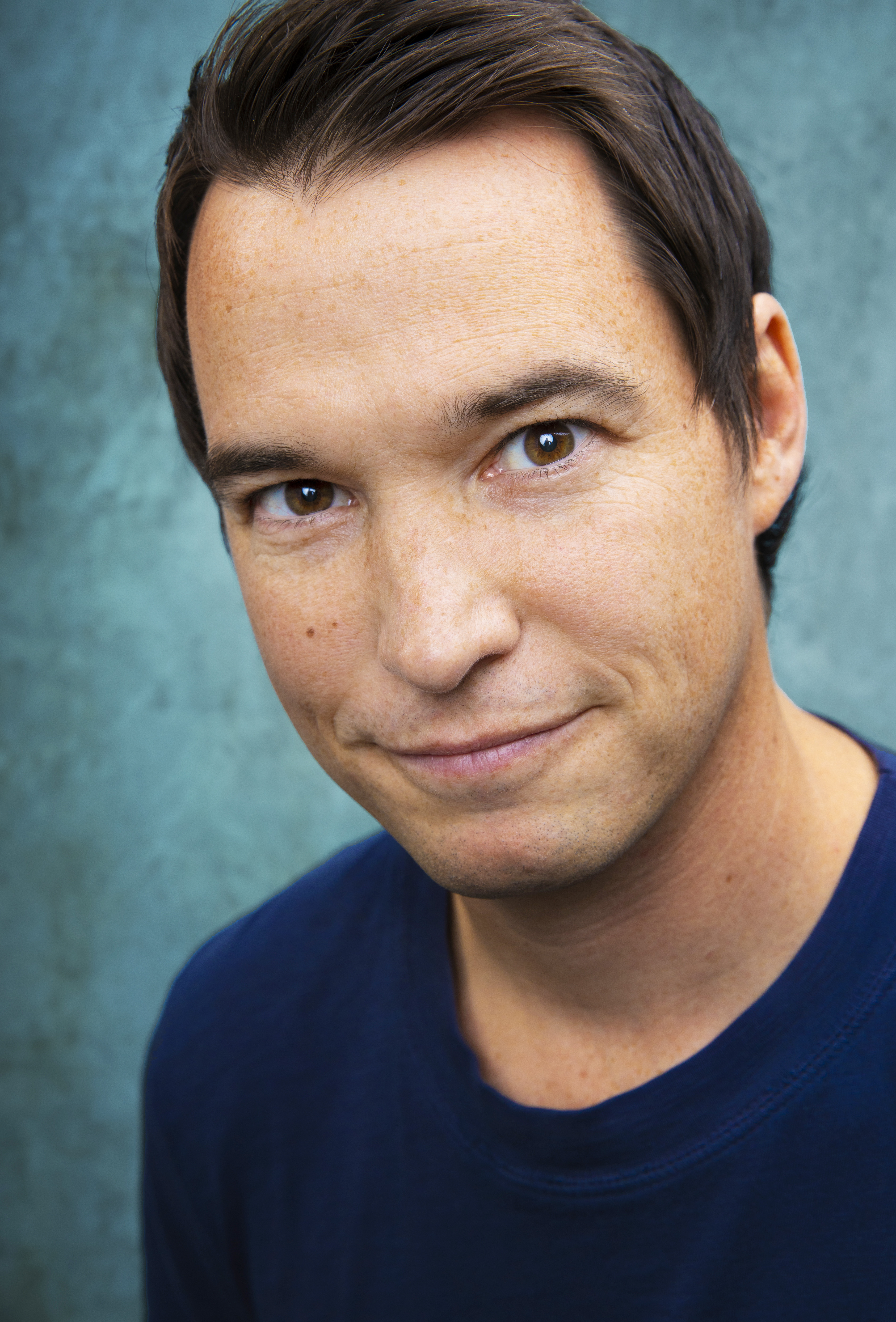 actor John Lyke large photo