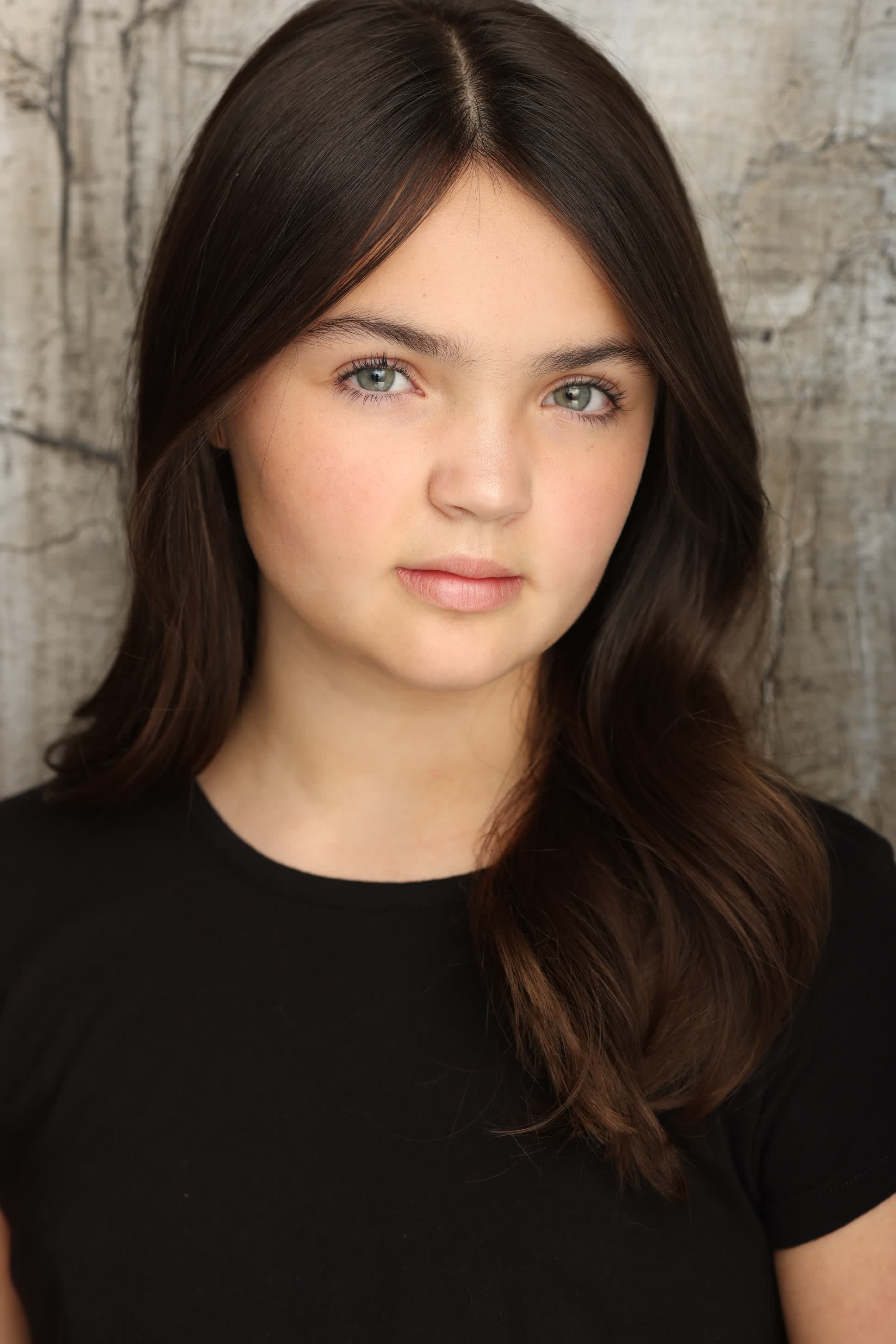 actor Vivienne Rutherford large photo