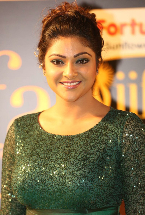 actor Abhirami large photo