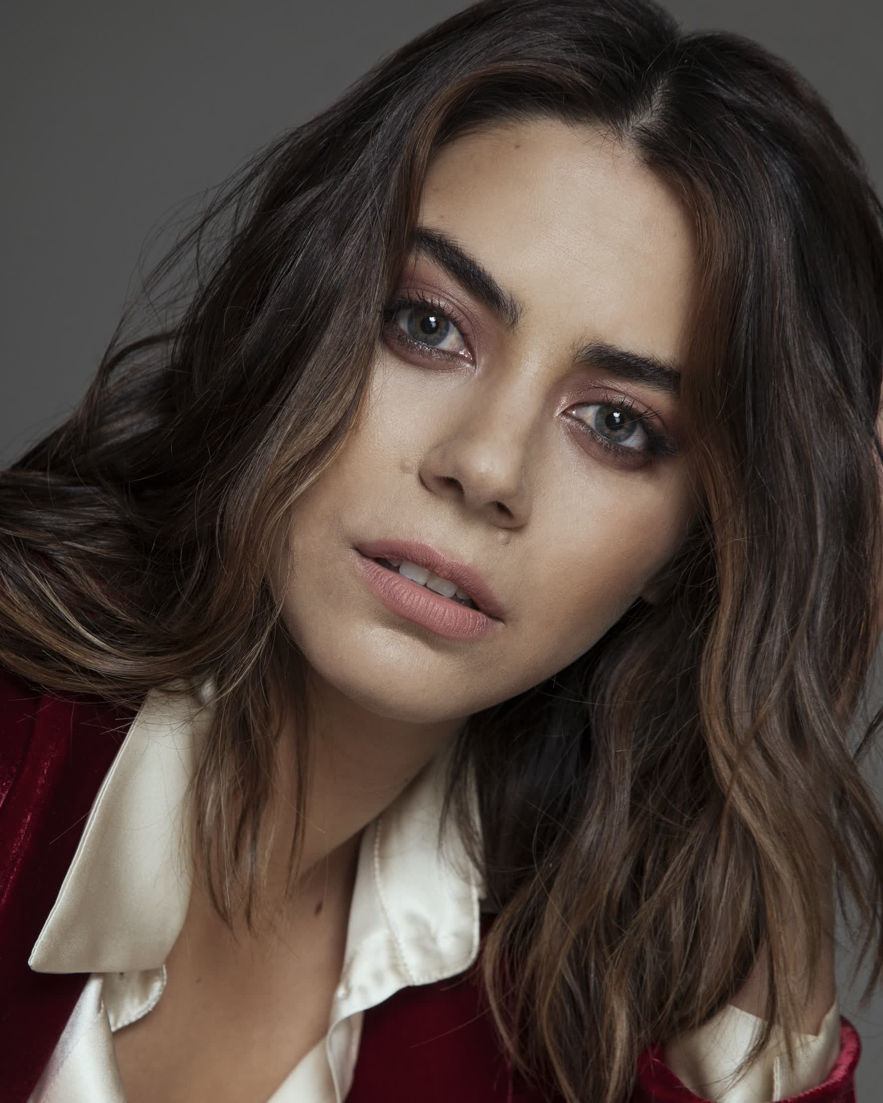 actor Lorenza Izzo large photo
