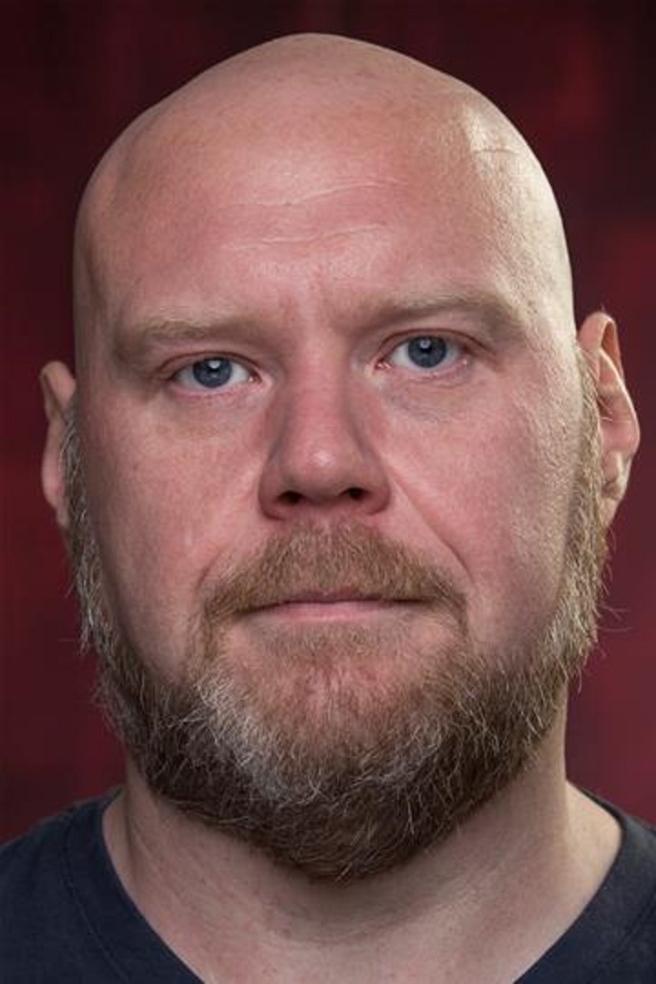 actor Andy Gillies large photo