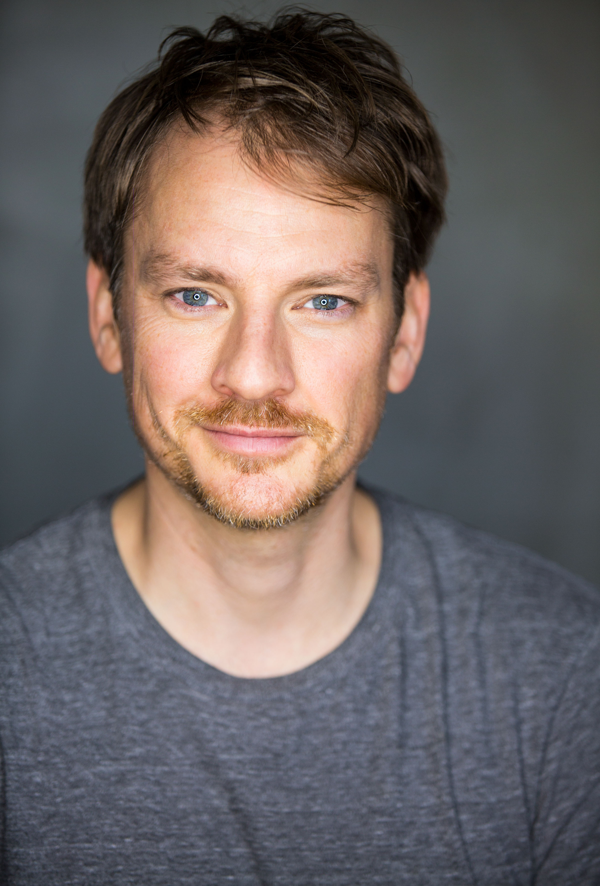 actor Alex Weed large photo