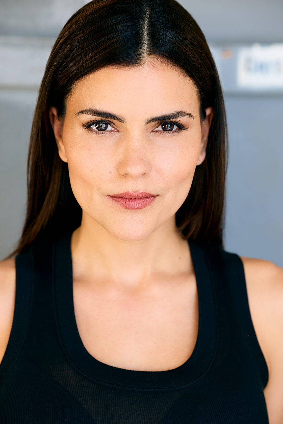 actor Betzaida Landín large photo