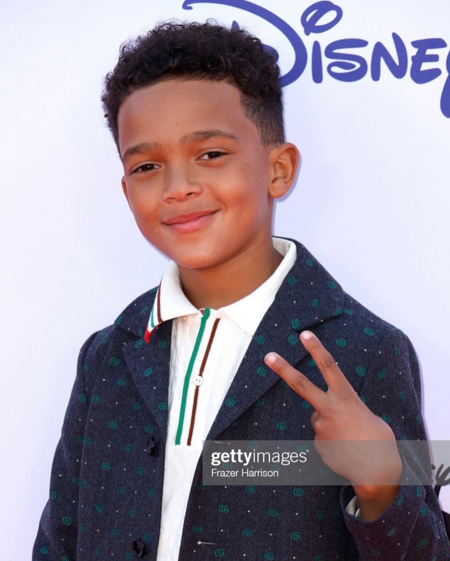 actor Leo Abelo Perry large photo