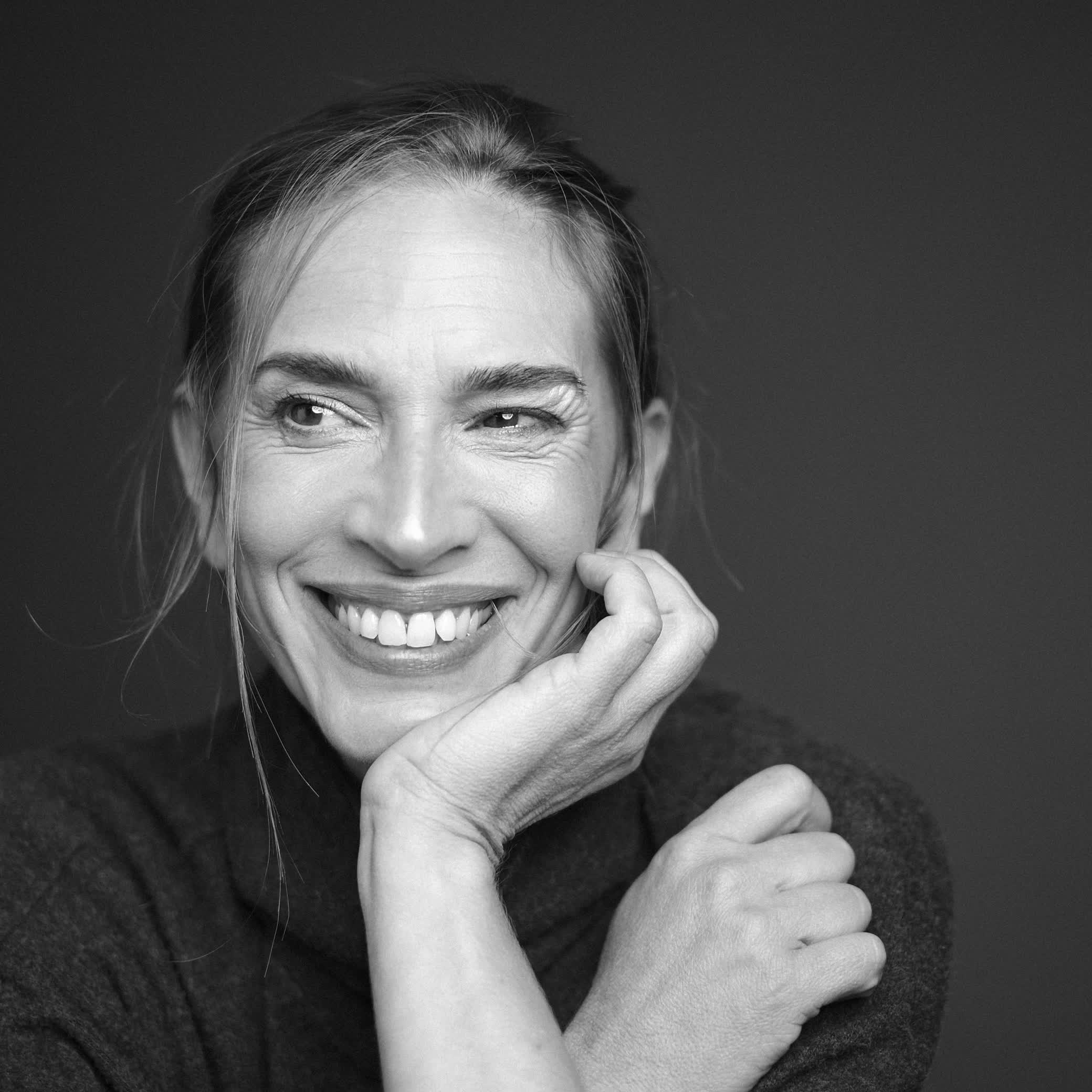 actor Laura Domínguez large photo