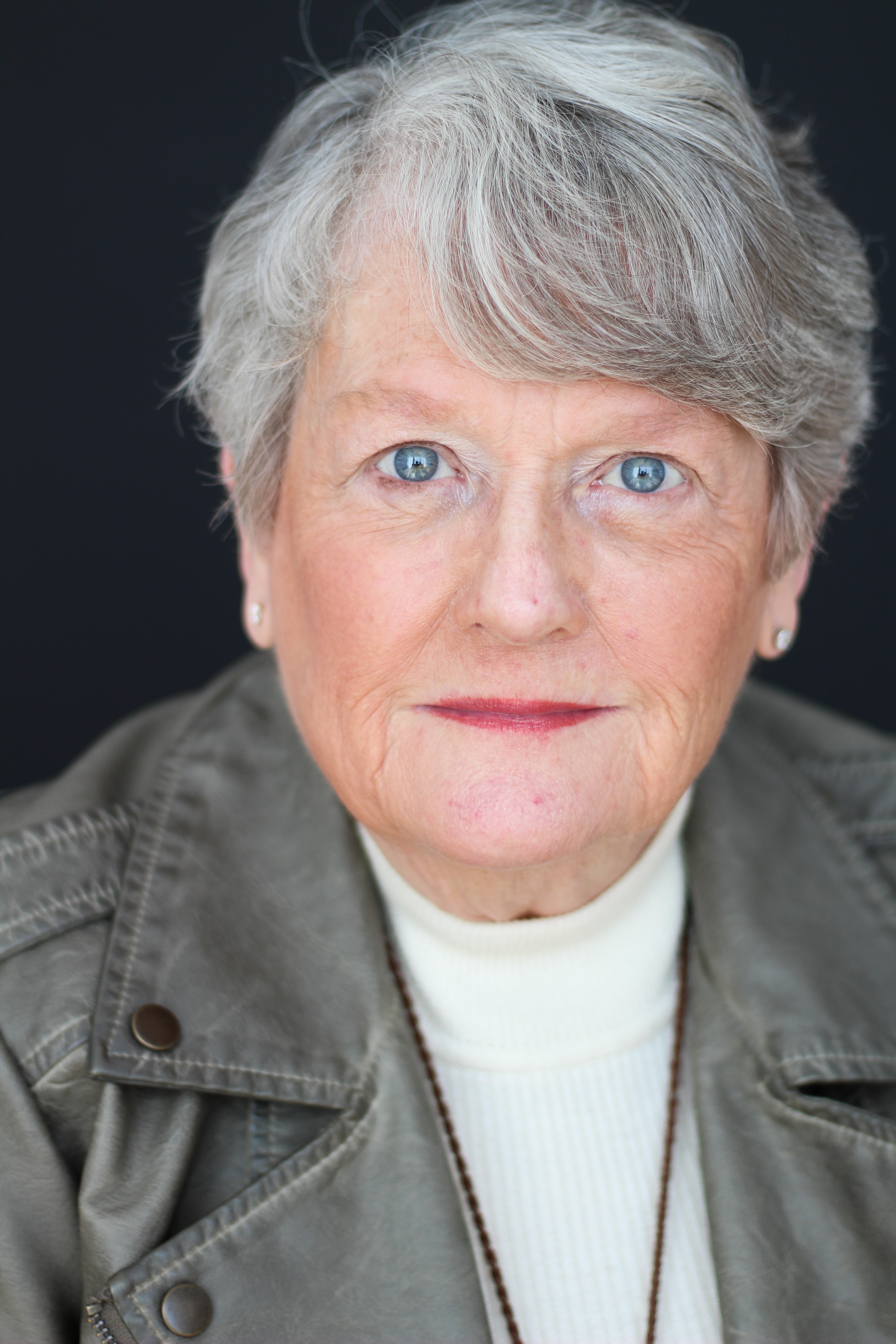 actor Cheryl McConnell large photo