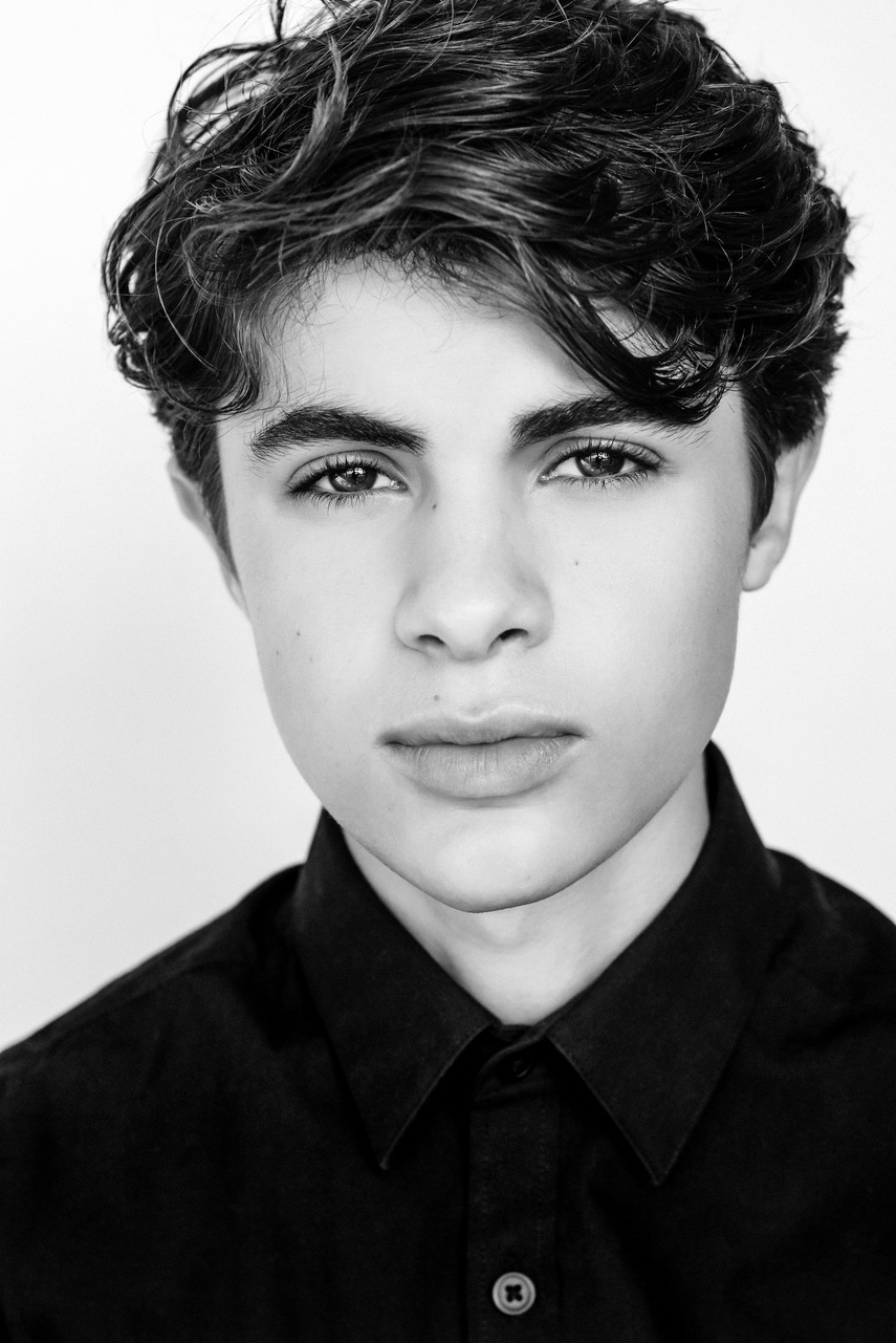 actor Hunter Dillon large photo