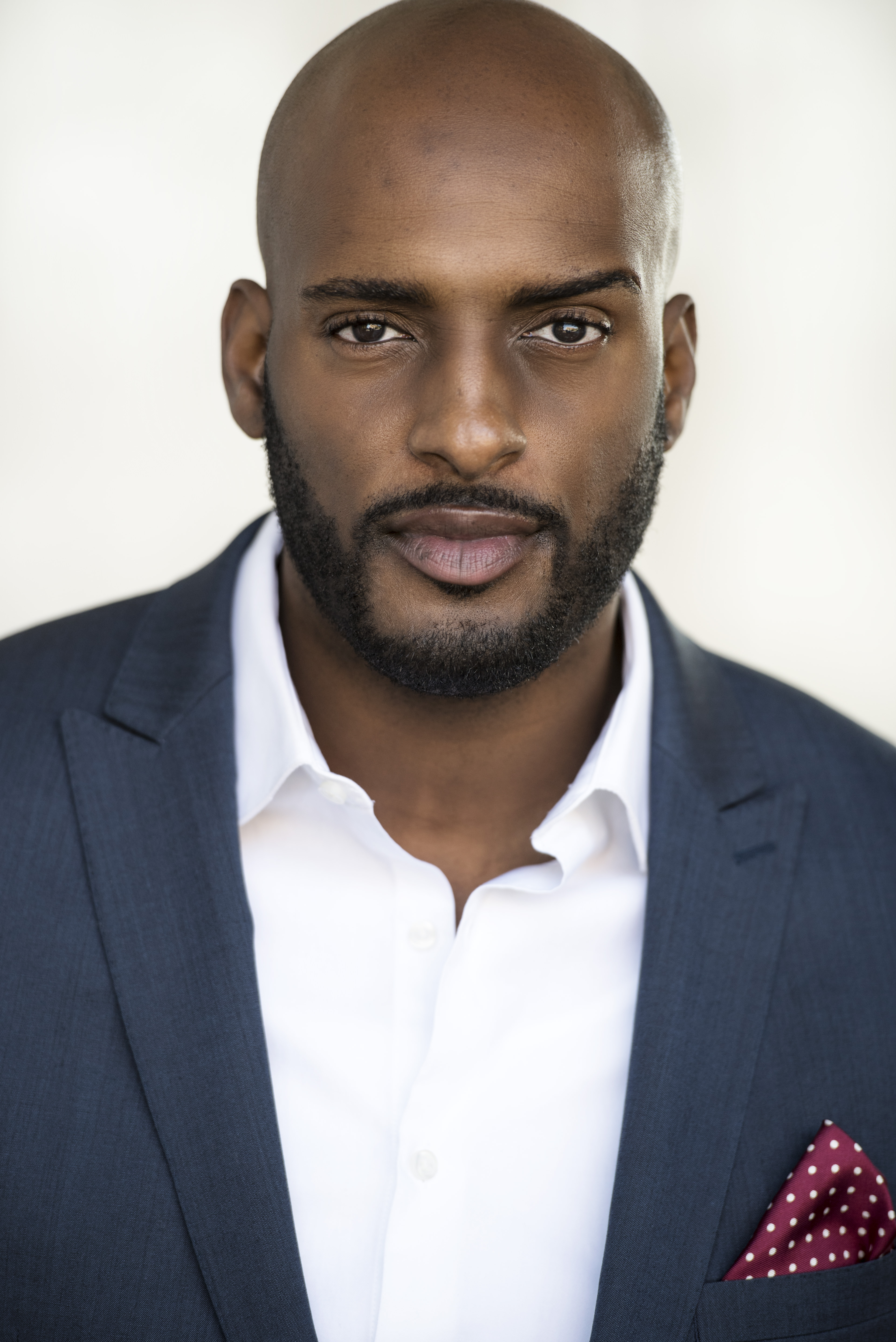 actor Darik Bernard large photo