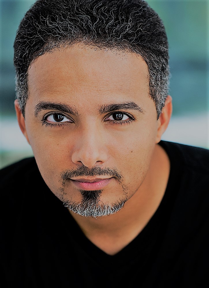 actor Joe Herrera large photo