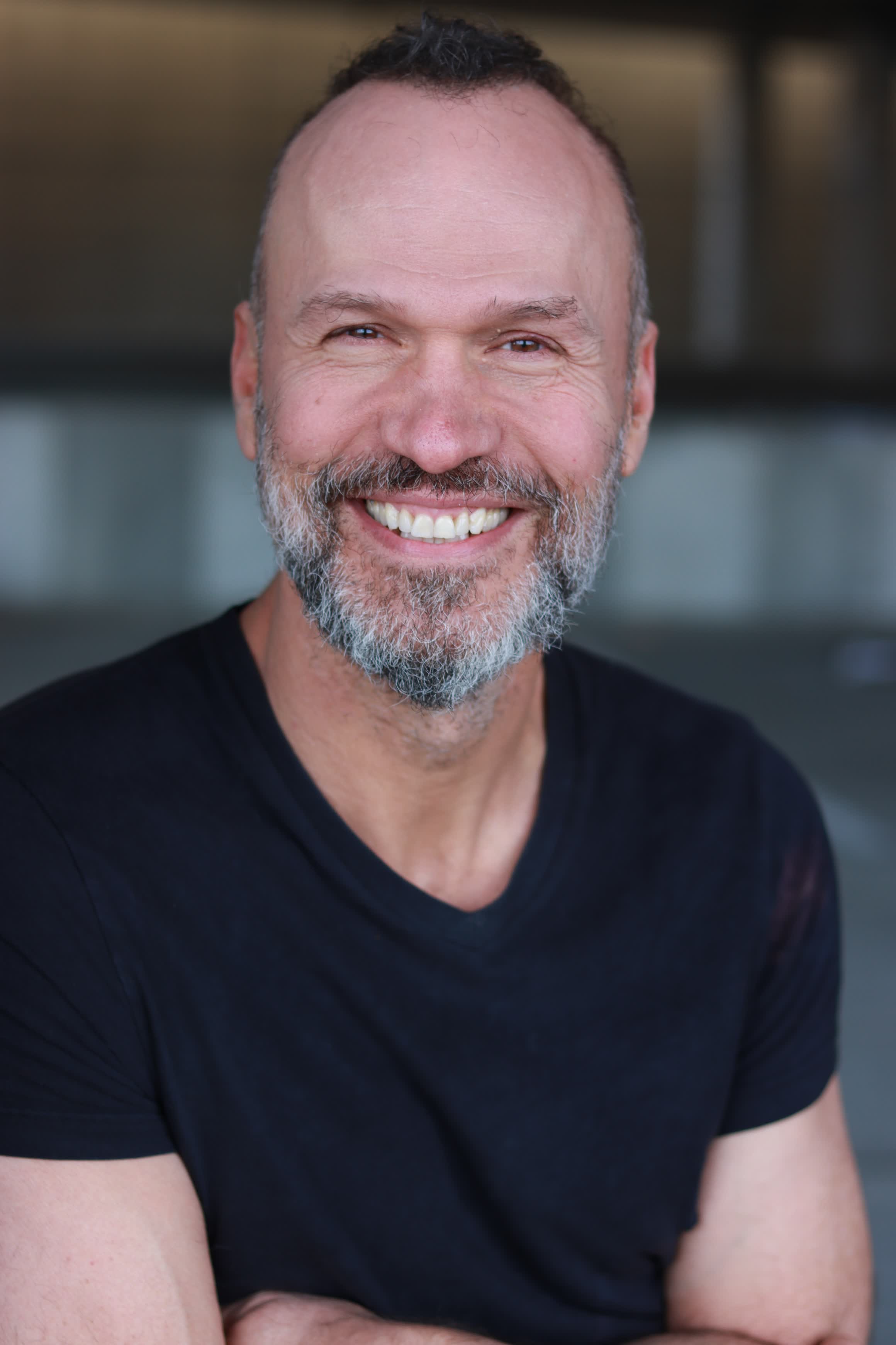 actor Mark Mench large photo