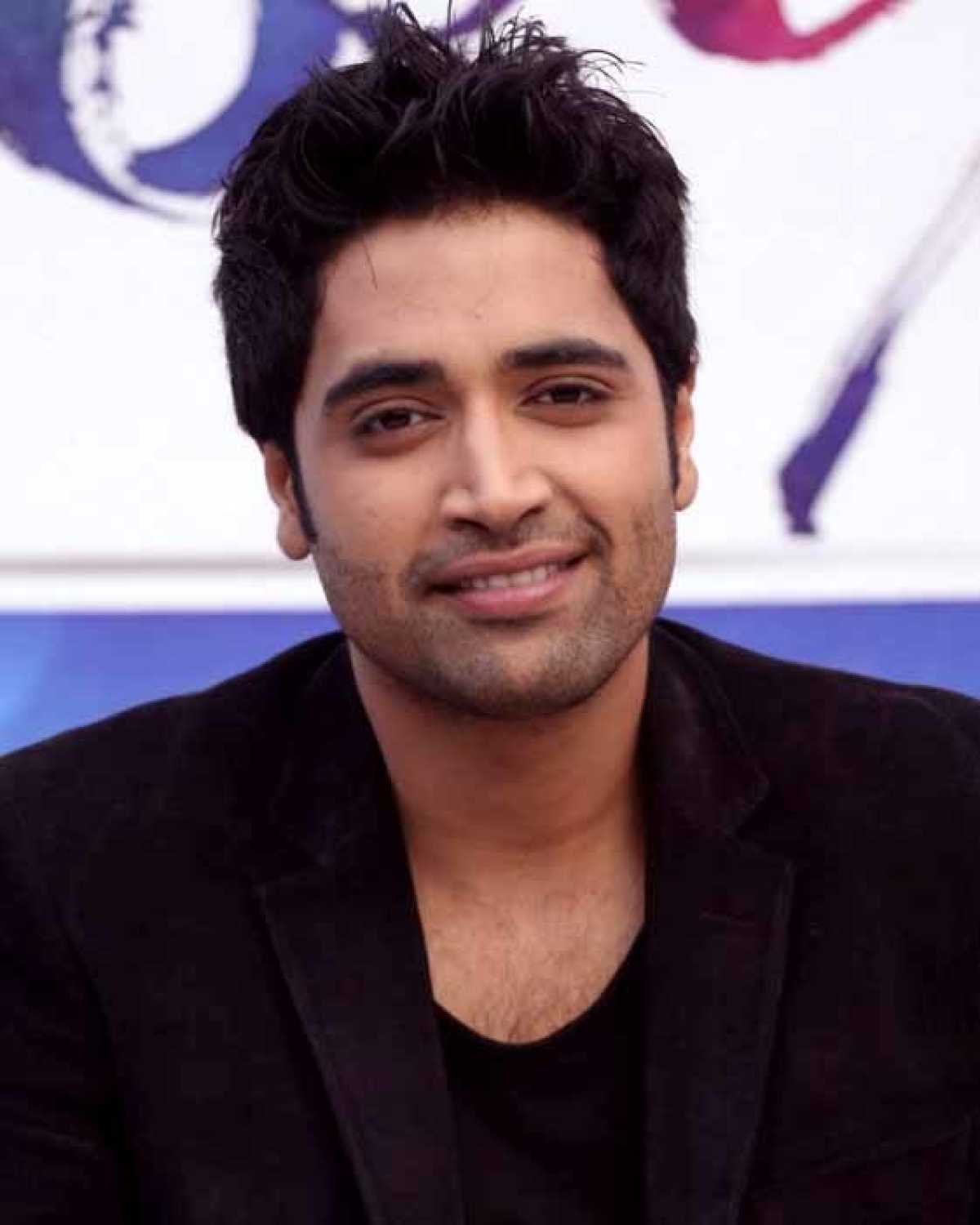 actor Adivi Sesh large photo