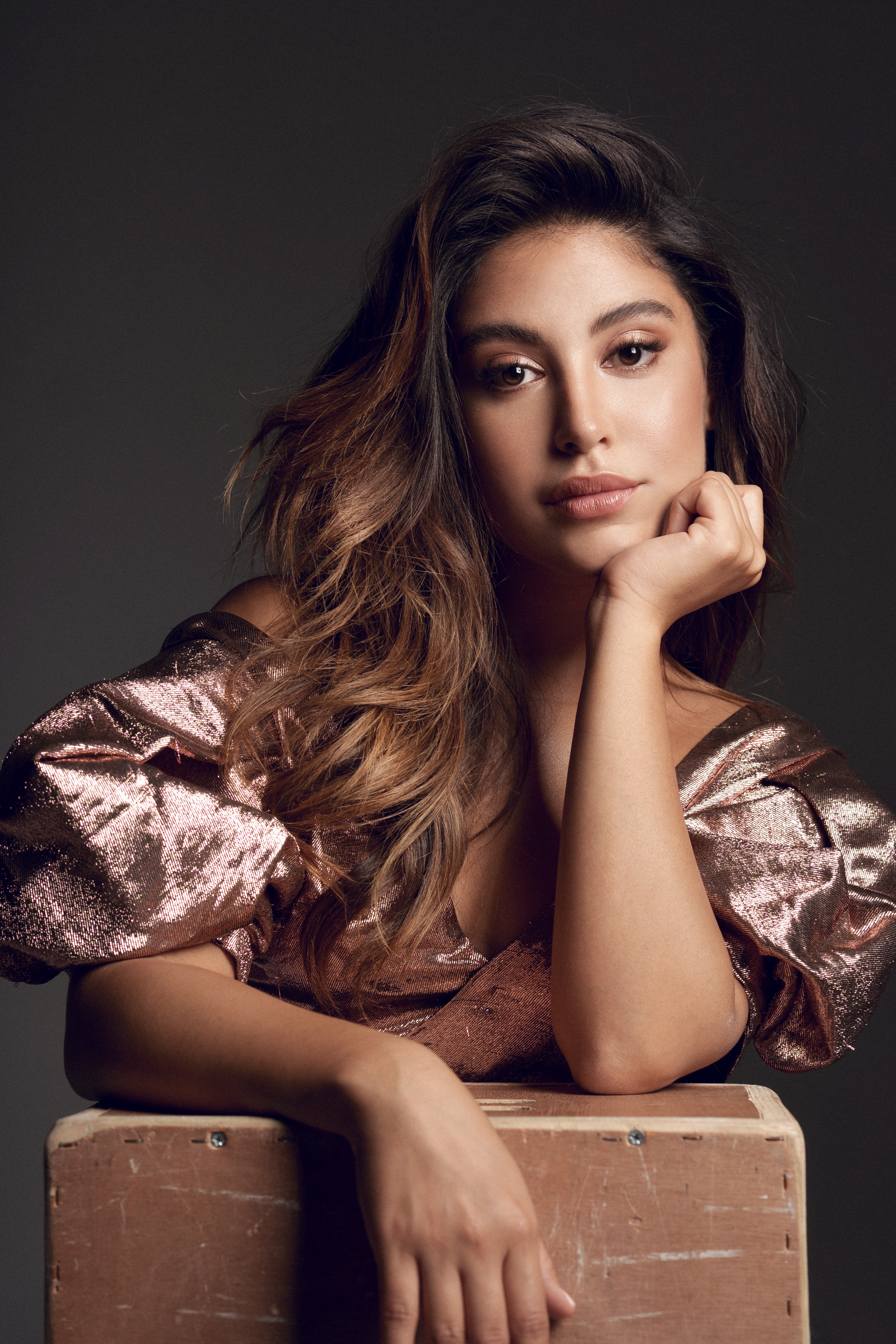 actor Cinthya Carmona large photo