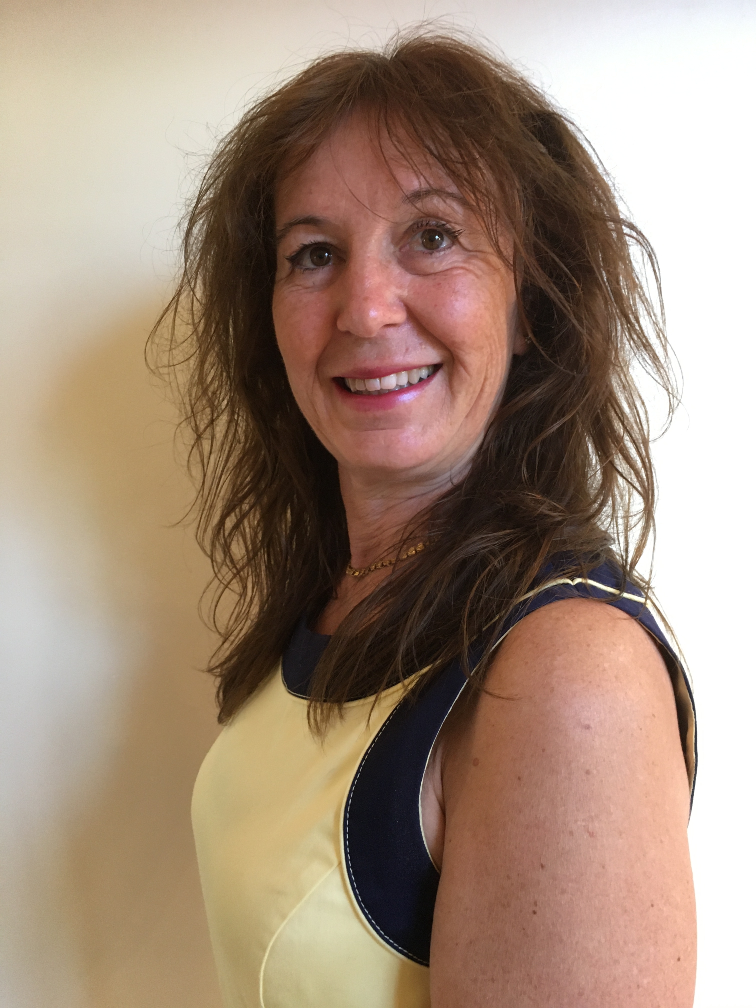 actor Louise Swayne large photo