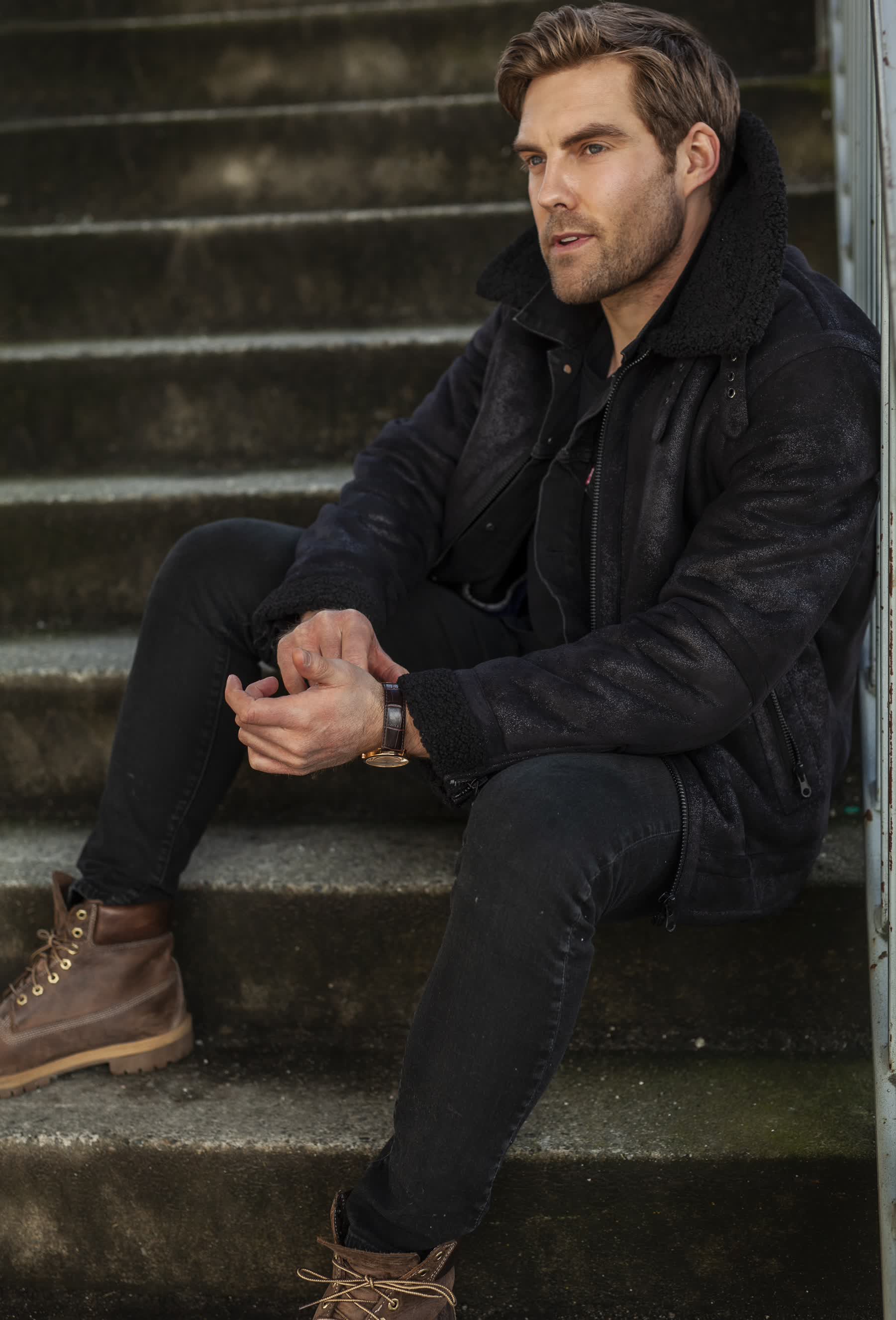 actor Kurt Szarka large photo