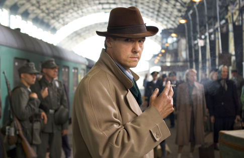 actor Thom Hoffman large photo