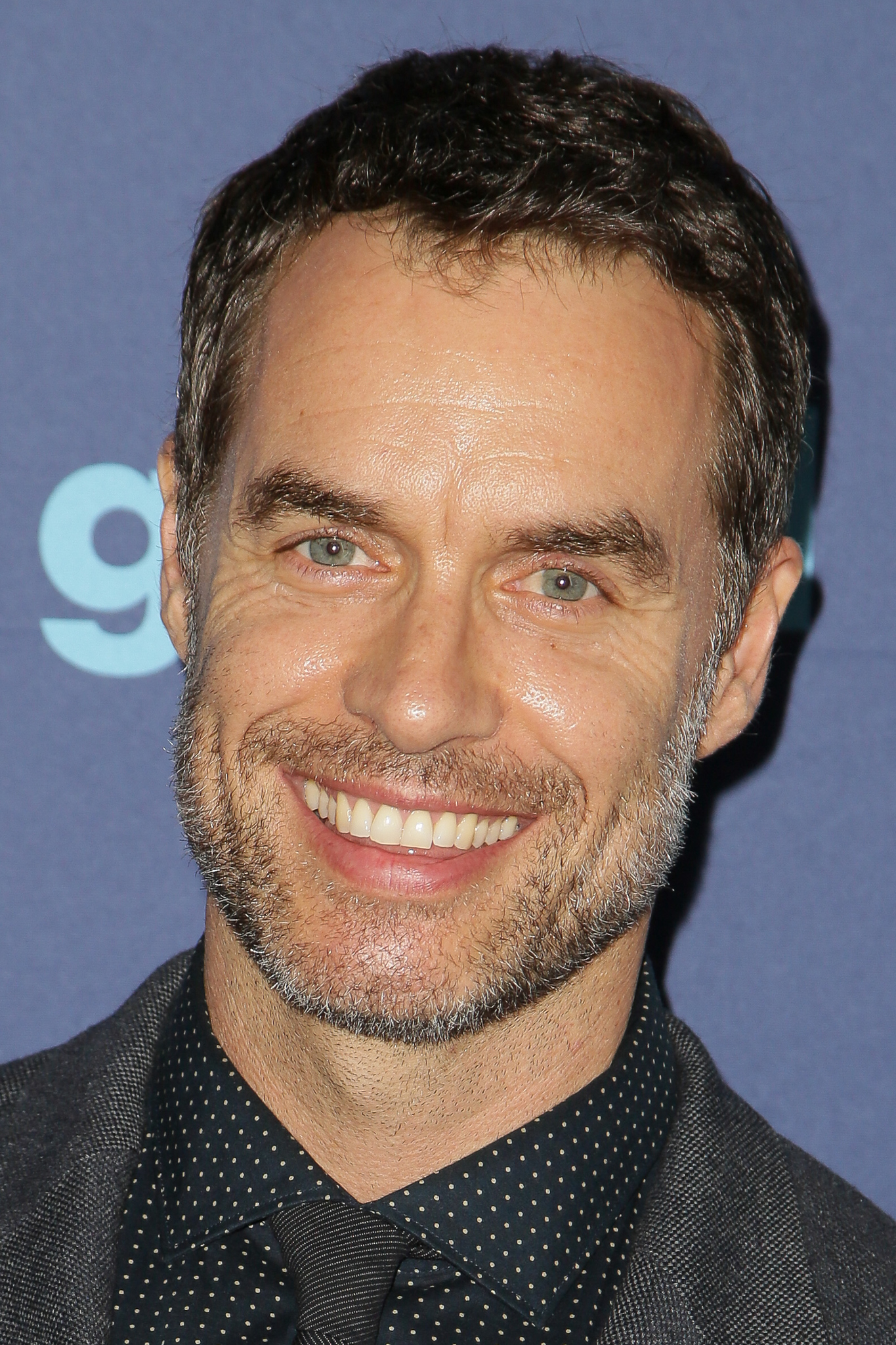 actor Murray Bartlett large photo