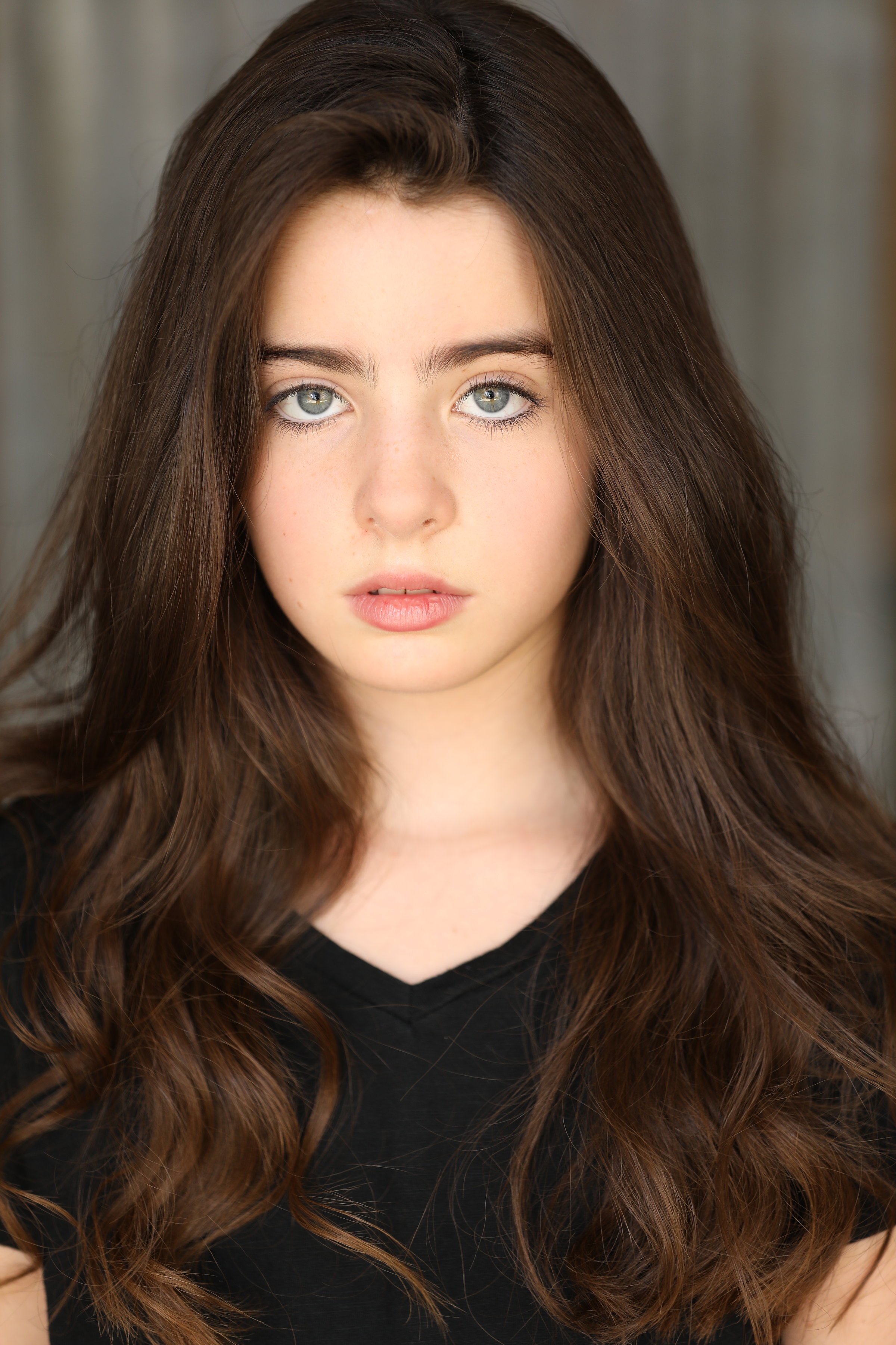 actor Victoria Clare large photo